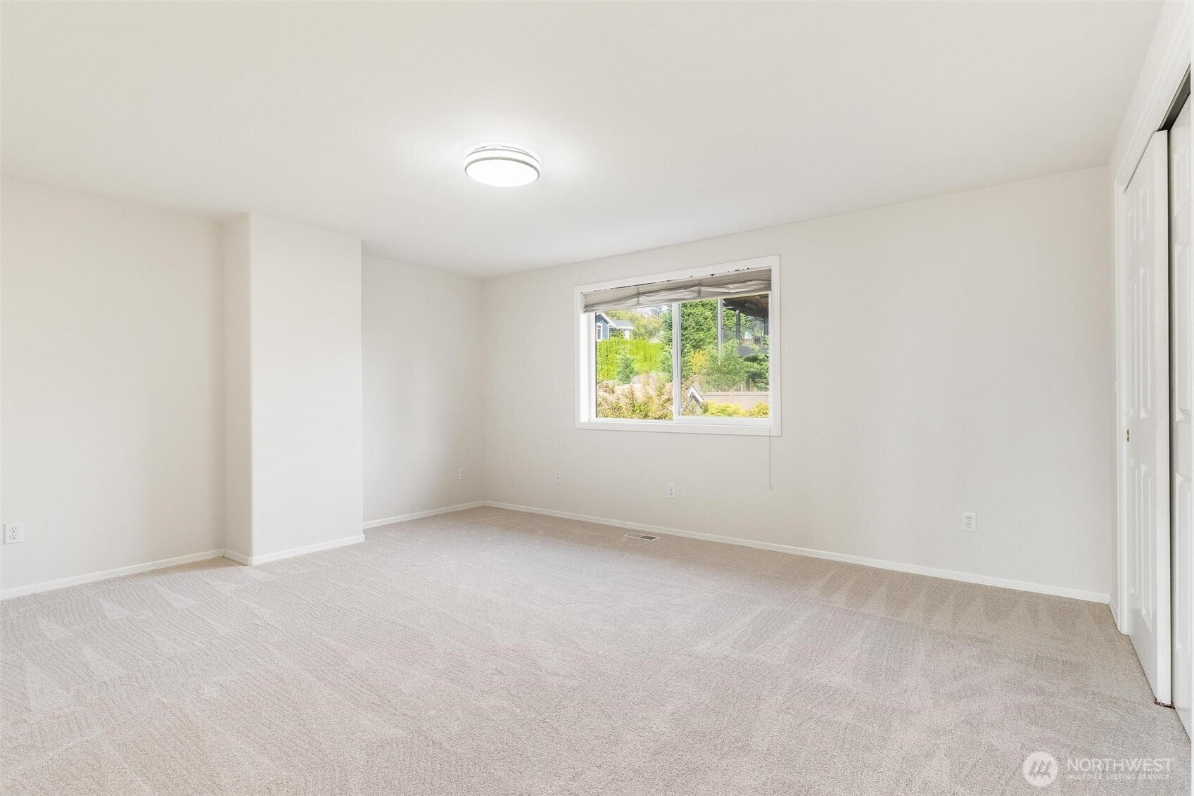 18805 94th Avenue Property Photo 31