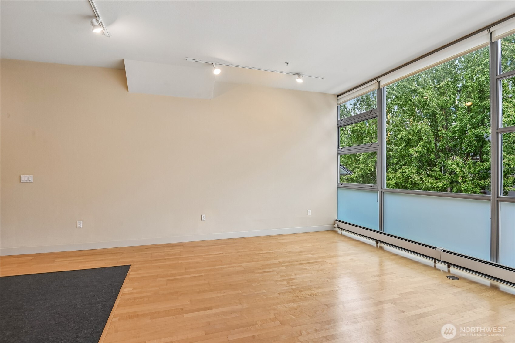 2015 Terry Avenue 415 Property Photo 4
