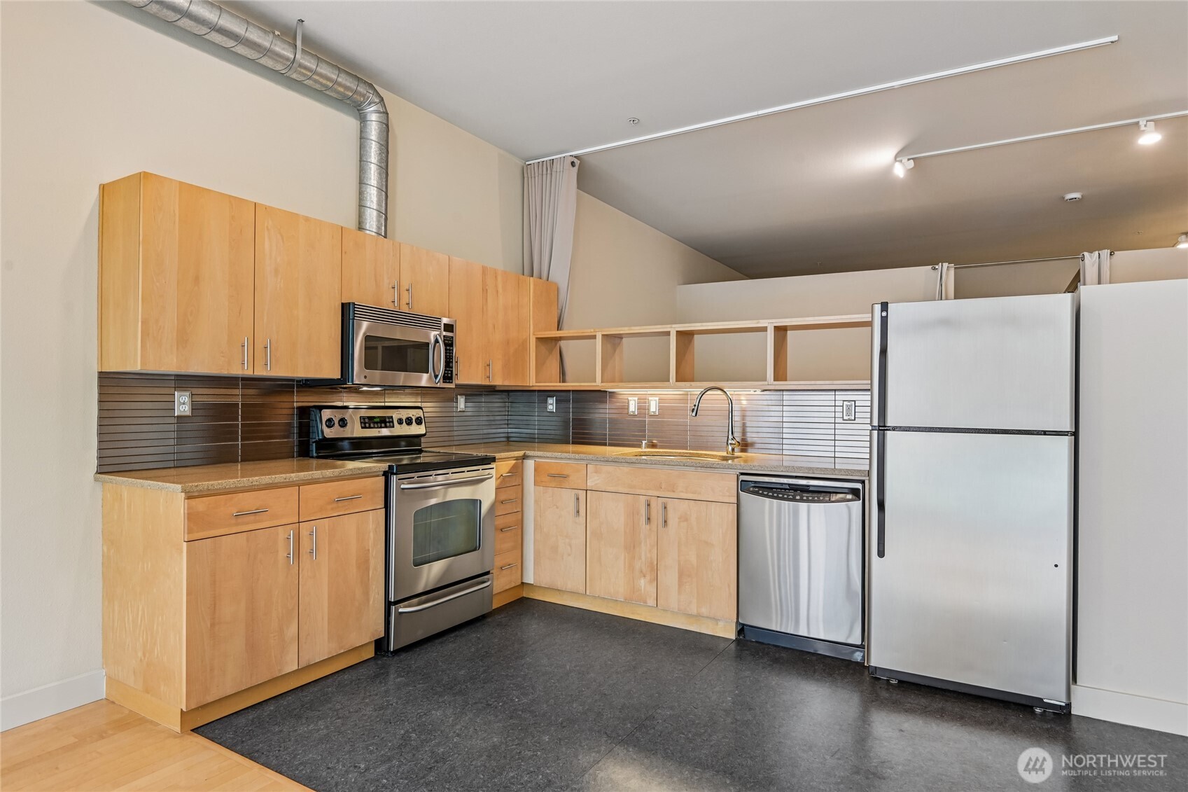 2015 Terry Avenue 415 Property Photo 7