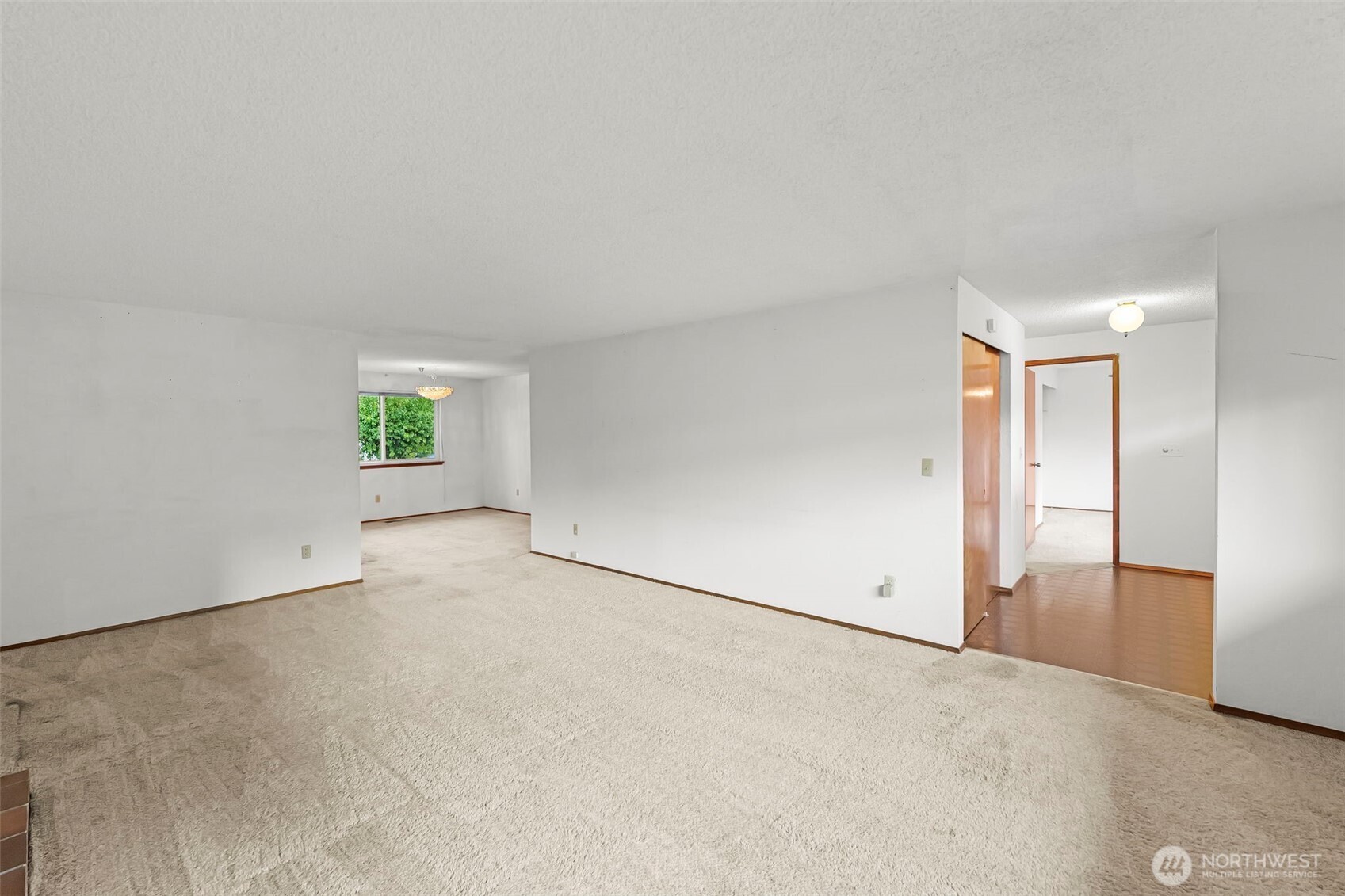 18911 9th Avenue Ct Property Photo 8