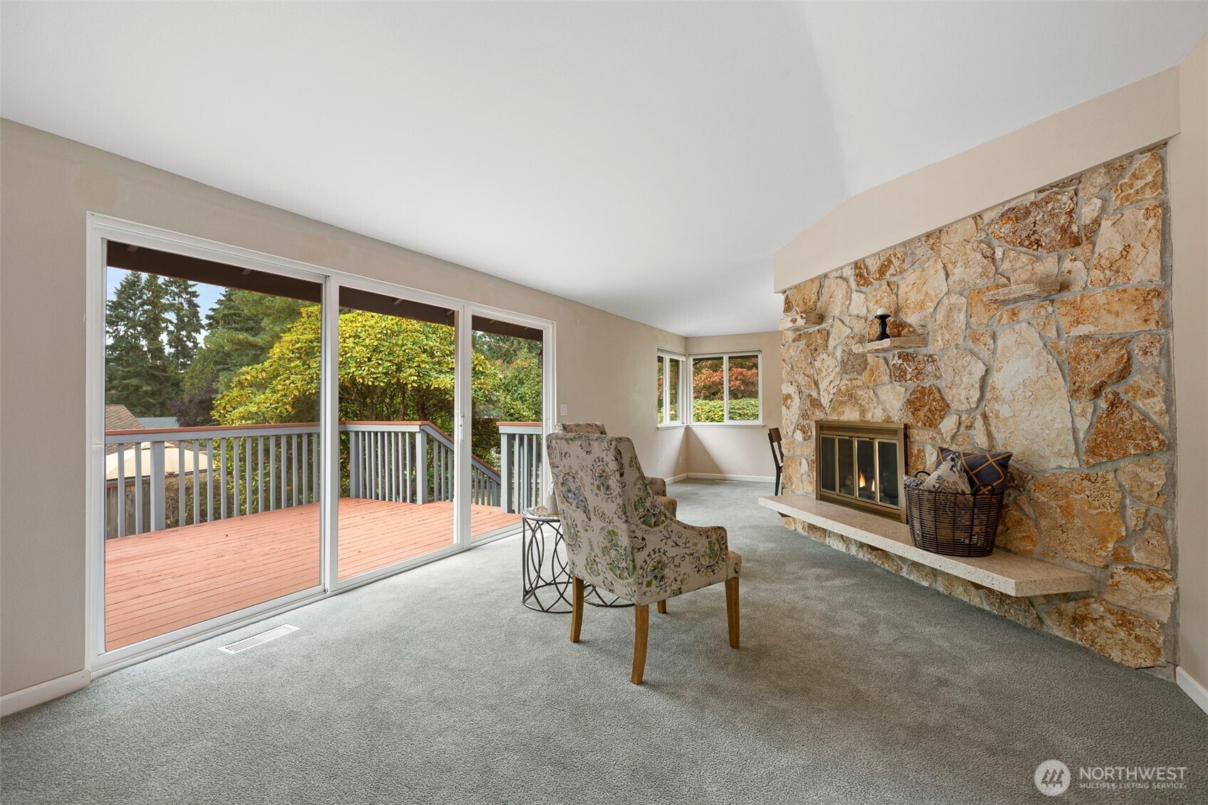 9271 Kristine Drive Property Photo 6