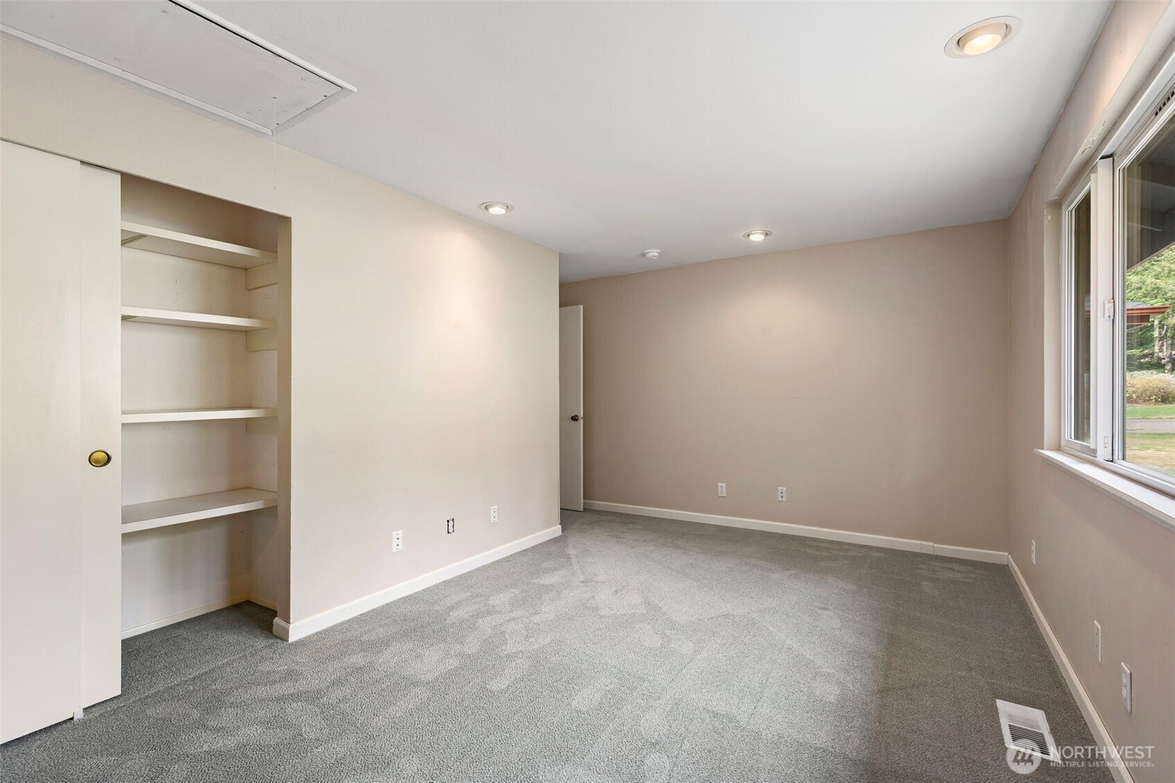 9271 Kristine Drive Property Photo 26