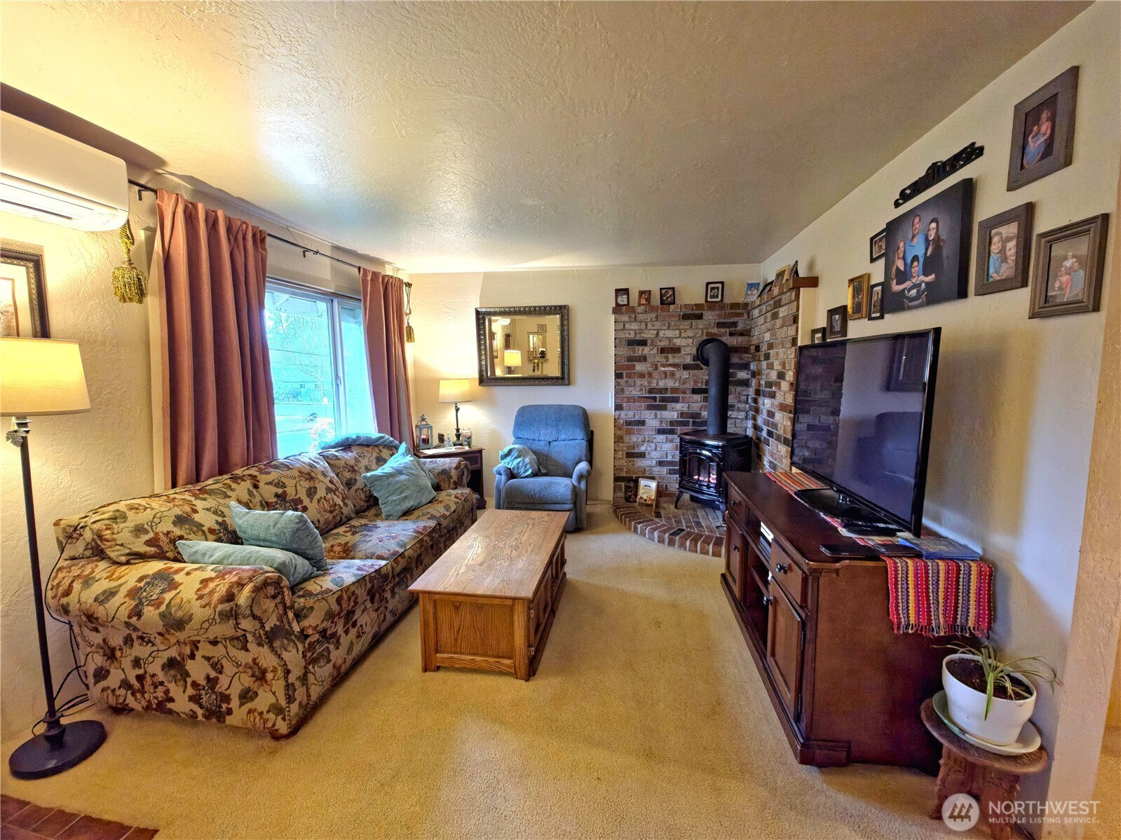 1517 Altenau Property Photo 5
