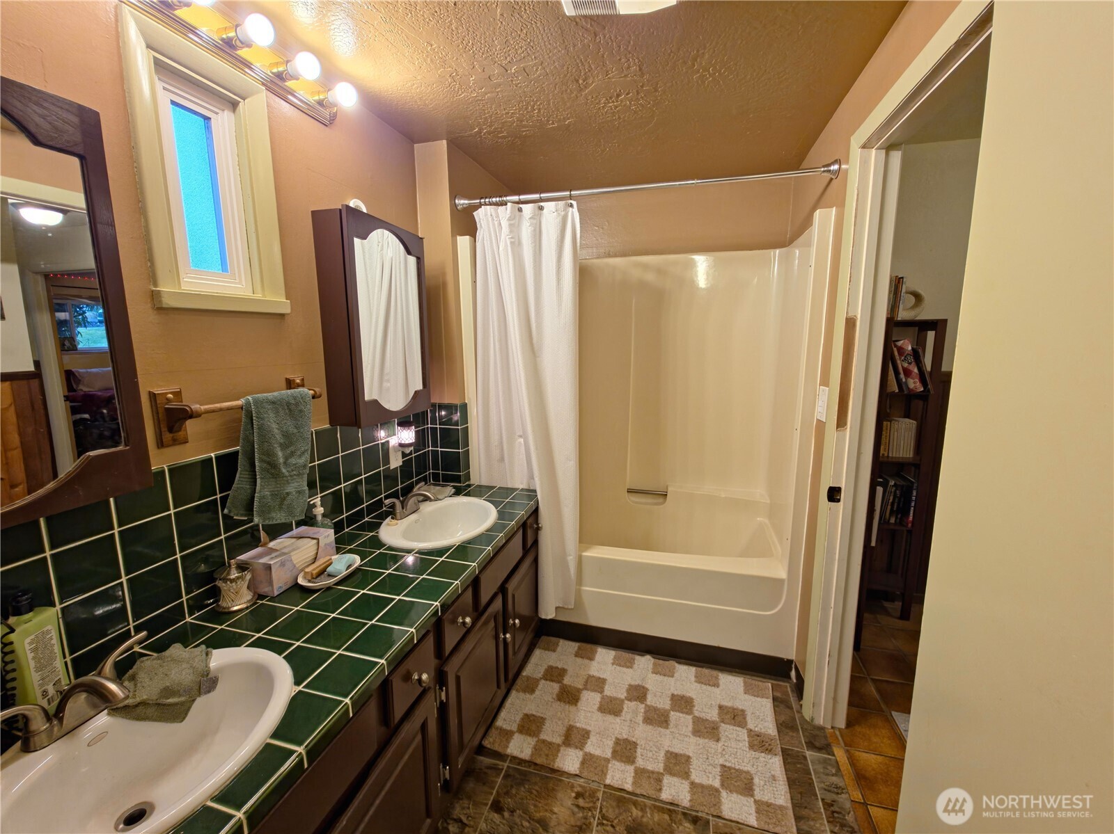 1517 Altenau Property Photo 14