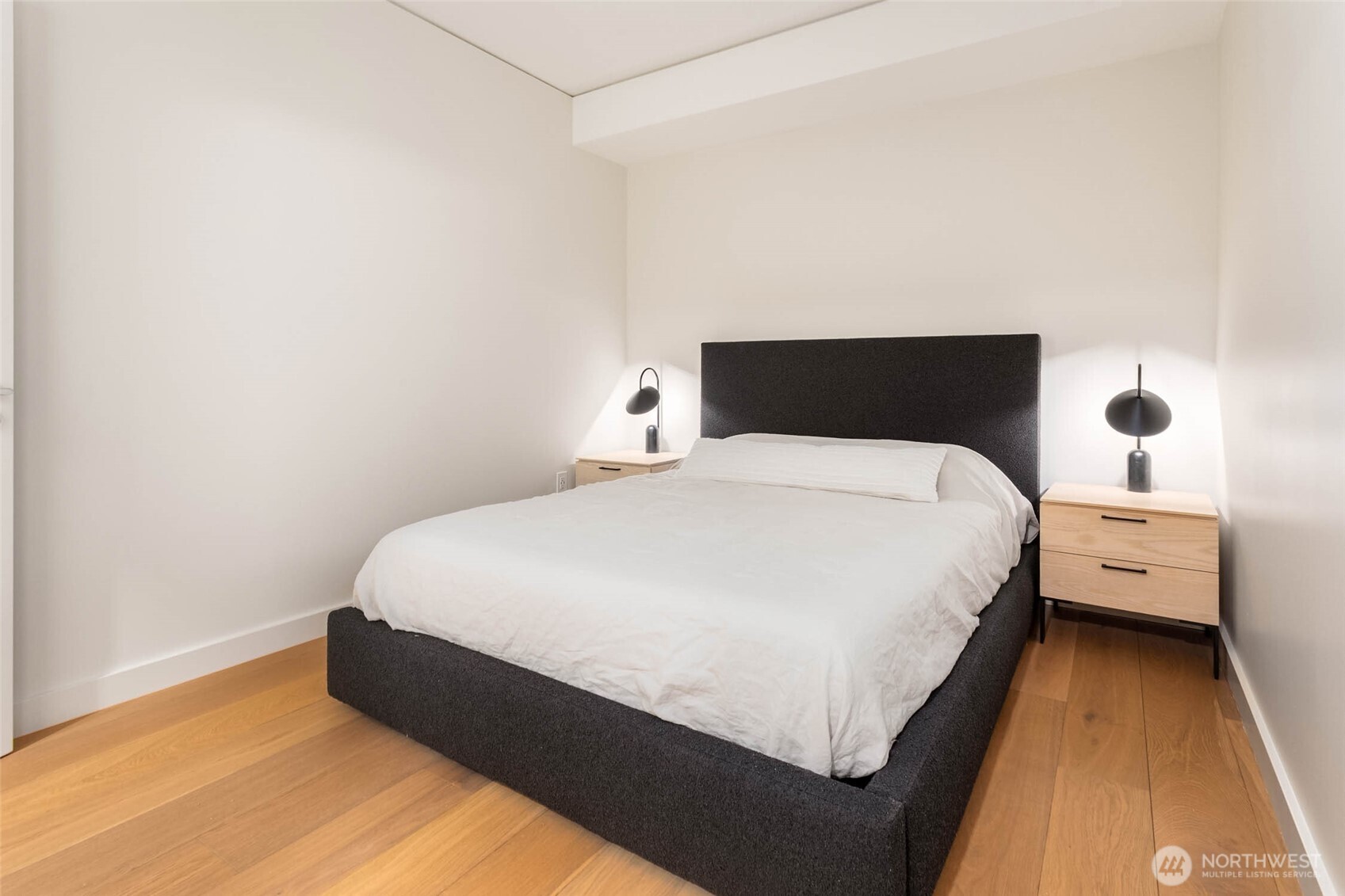 121 Stewart Street 1305 Property Photo 14