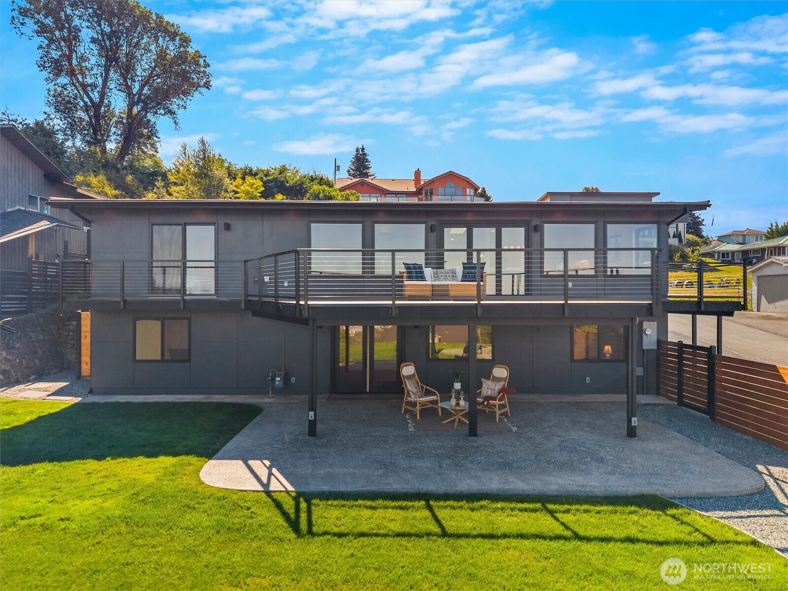 619 38th Street Property Photo 1