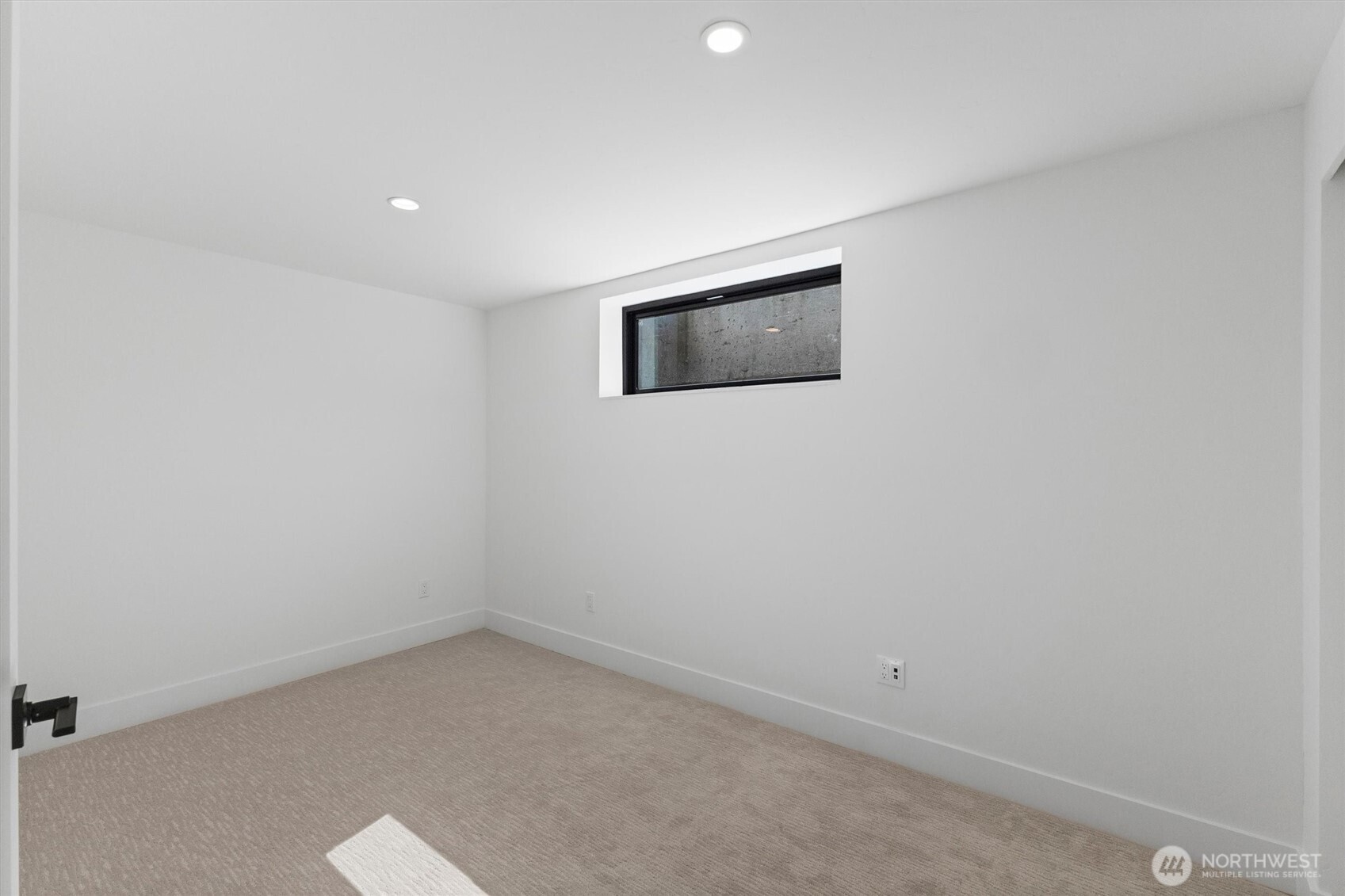 619 38th Street Property Photo 25