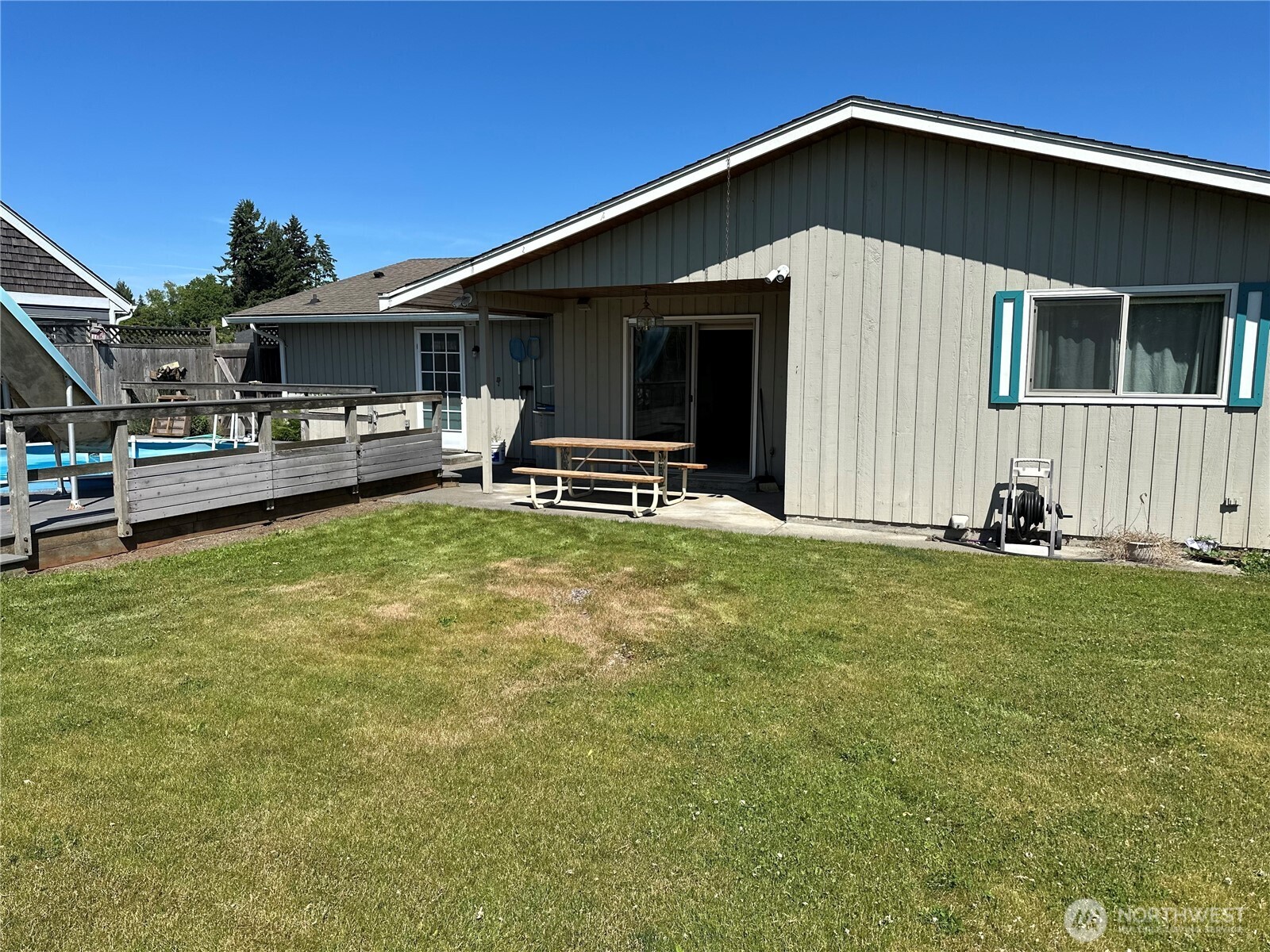 310 Stremler Drive Property Photo 8