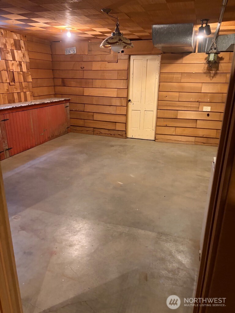 310 Stremler Drive Property Photo 10