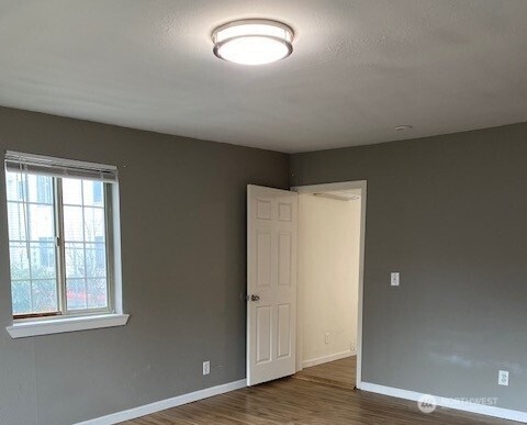 2625 W Maplewood Avenue Property Photo 2