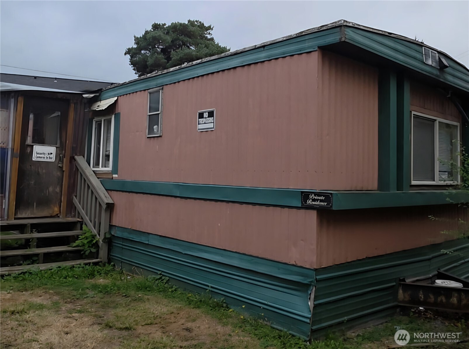 2625 W Maplewood Avenue Property Photo 5