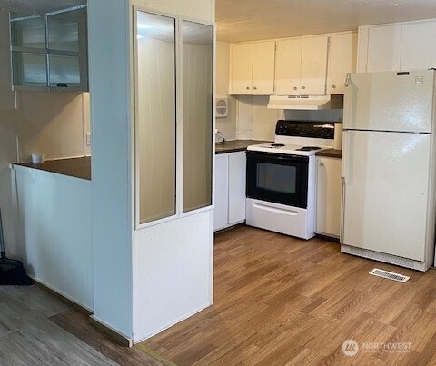 2625 W Maplewood Avenue Property Photo 11