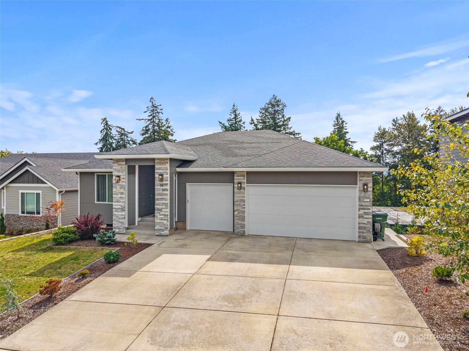 15 Alexia Court Property Photo 4