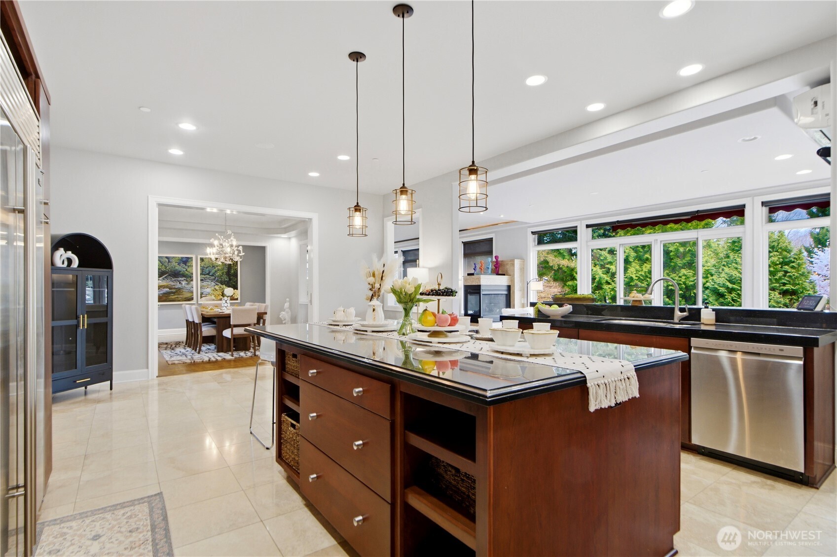 2 Crescent Key Property Photo 10