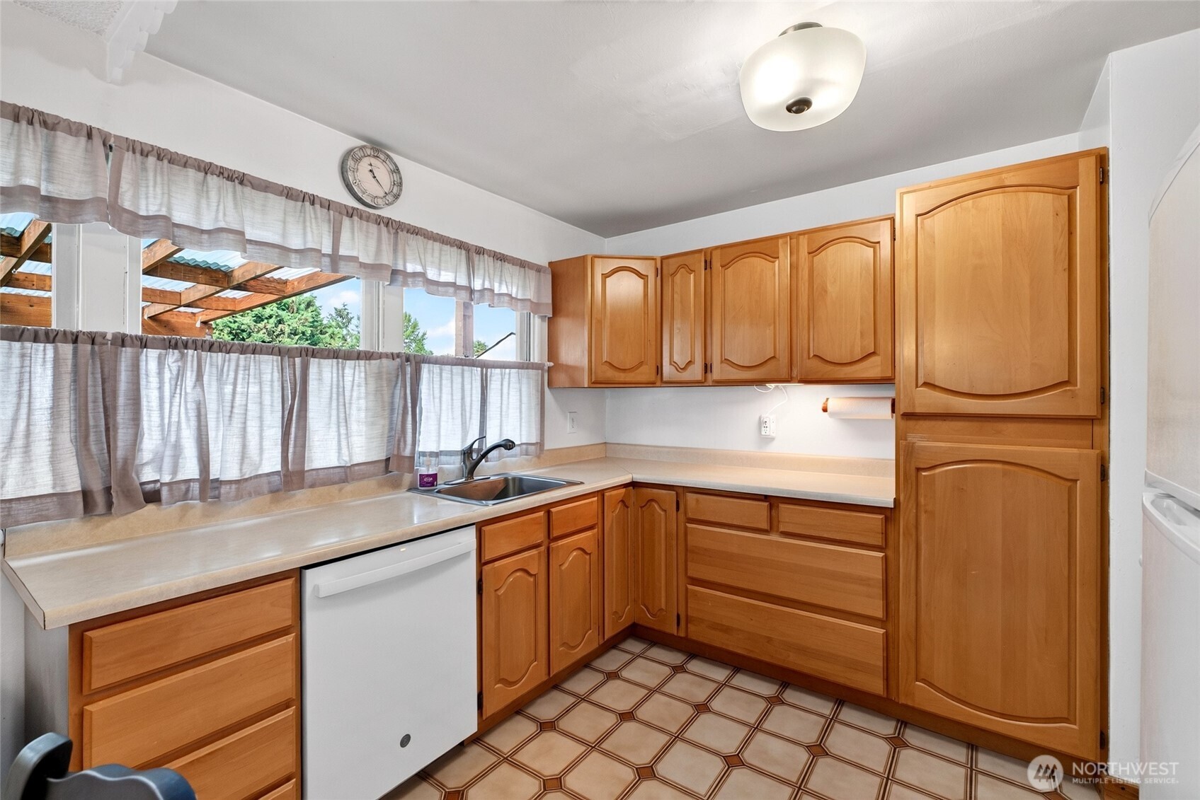 1535 M Street Property Photo 8