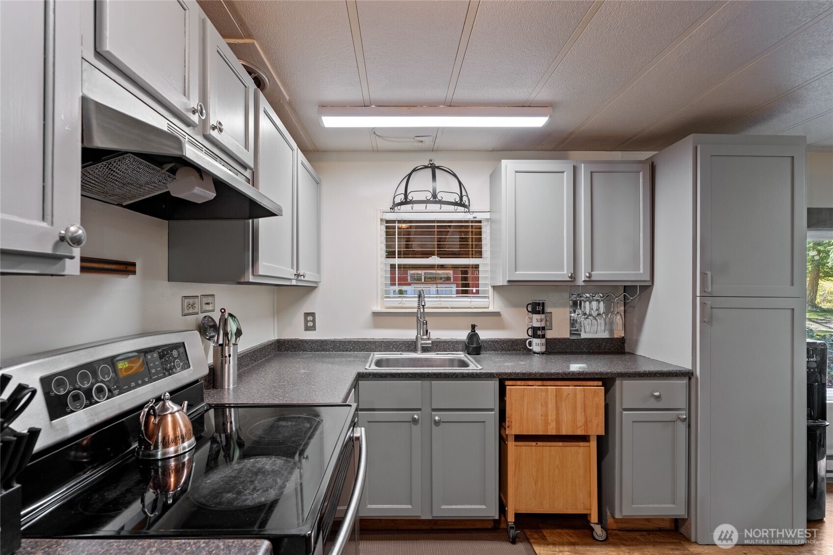 271 Skate Creek Road Property Photo 8
