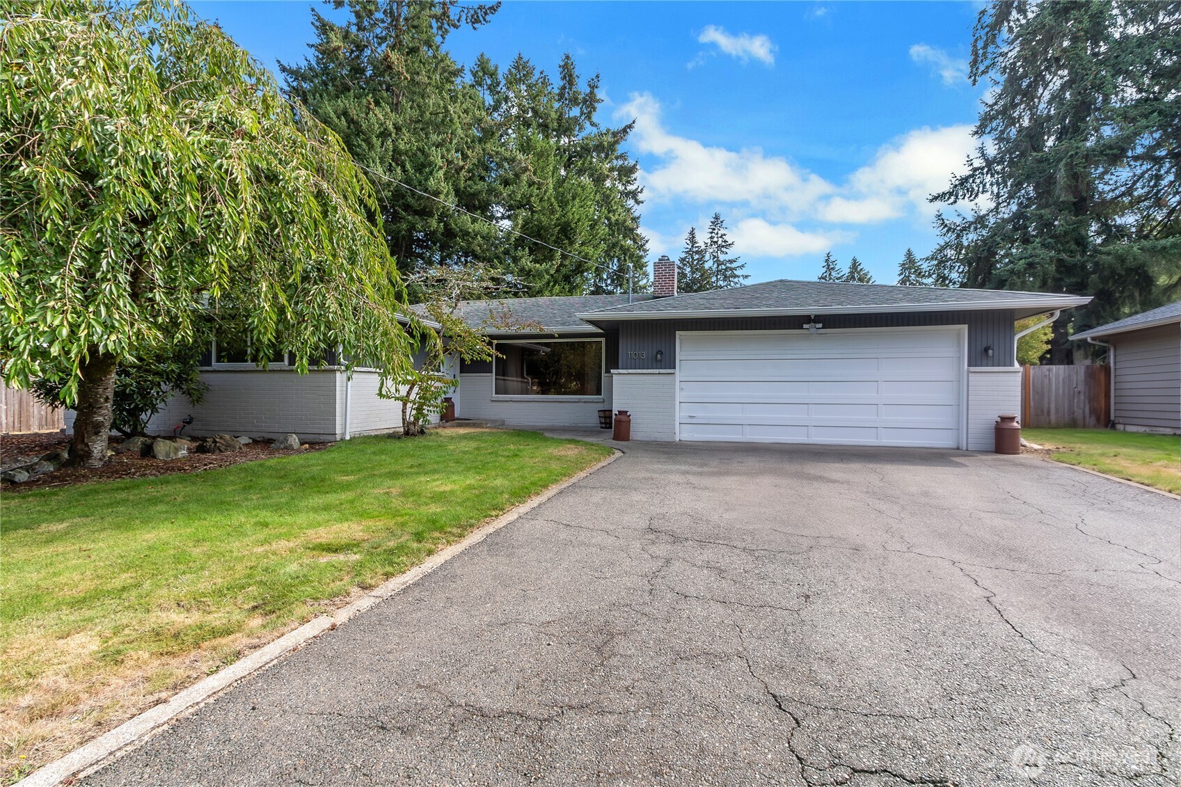 11013 Lundstrom Drive Property Photo 1