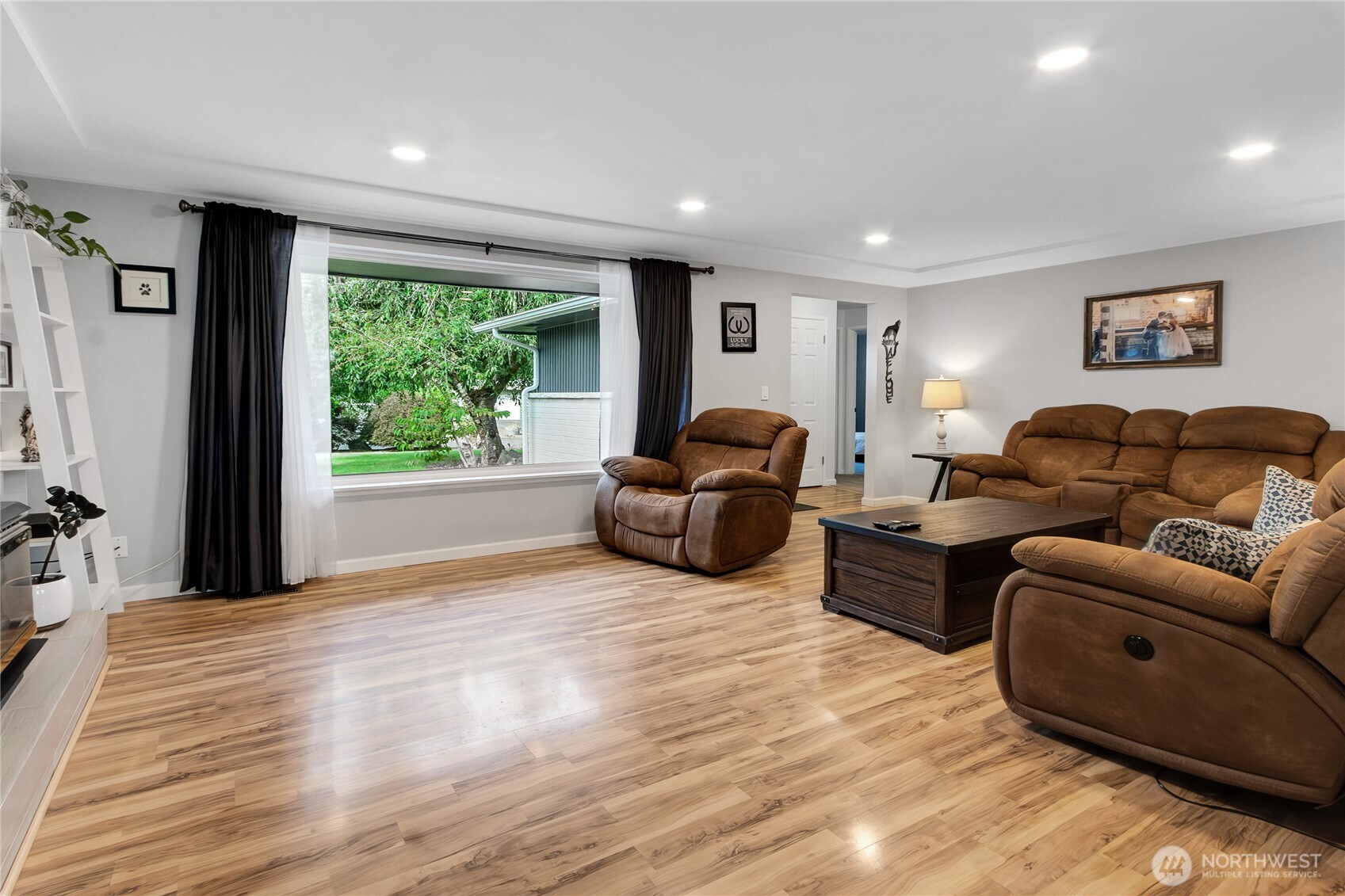 11013 Lundstrom Drive Property Photo 3