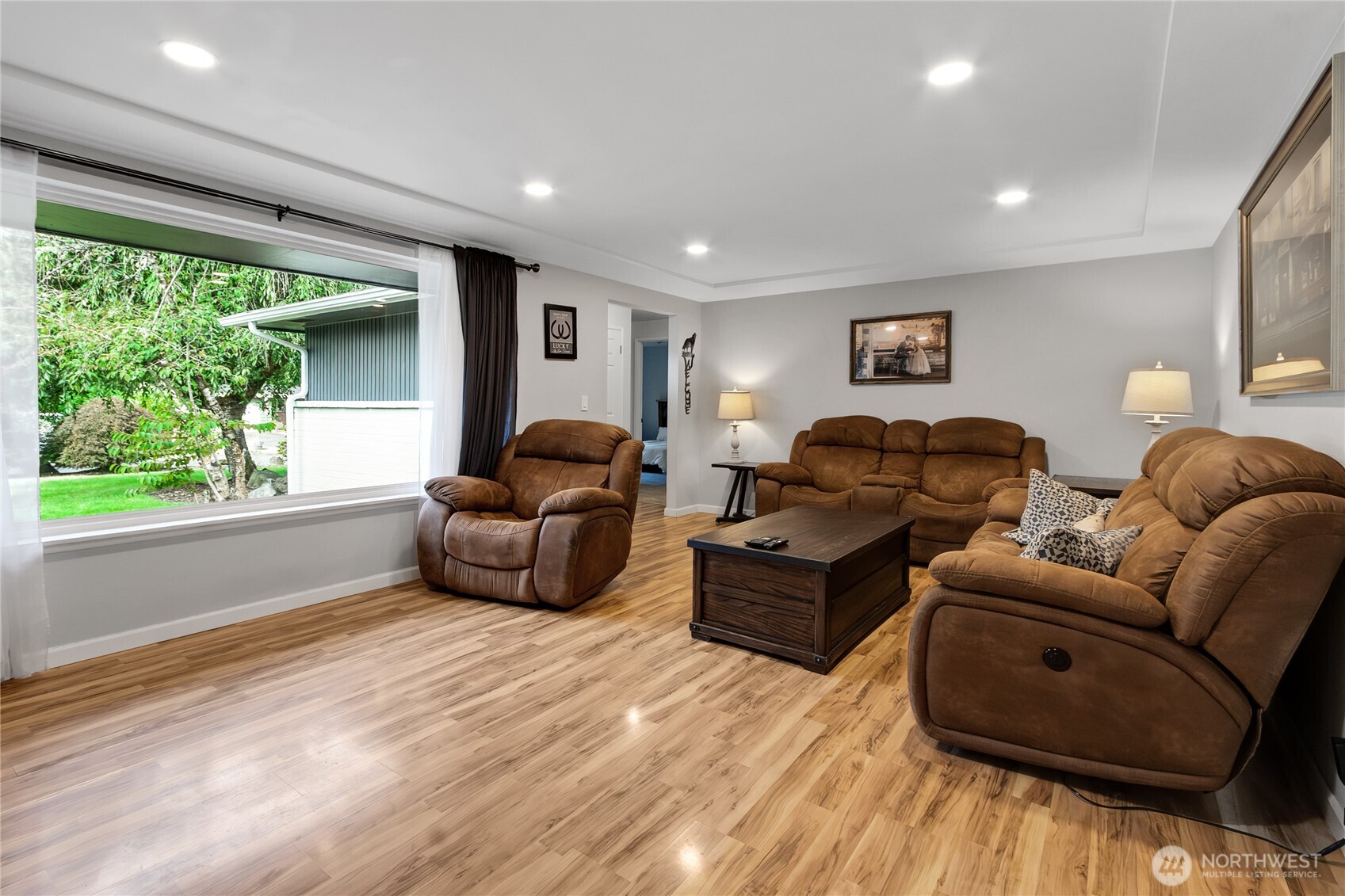 11013 Lundstrom Drive Property Photo 4