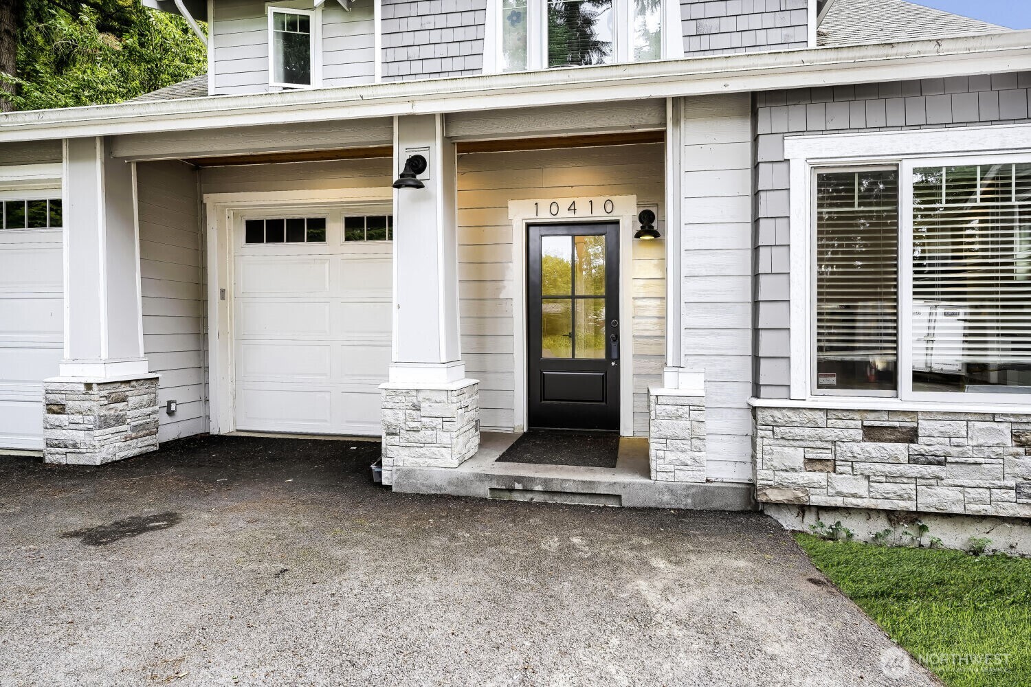 10410 Issaquah Hobart Road Property Photo 2