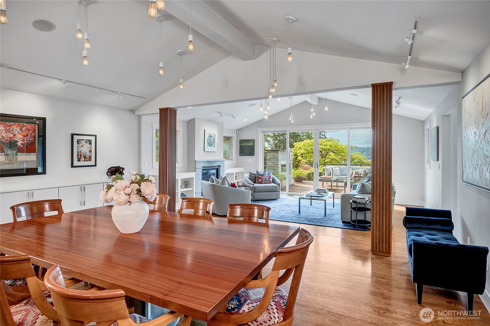 4140 Boulevard Place Property Photo 12