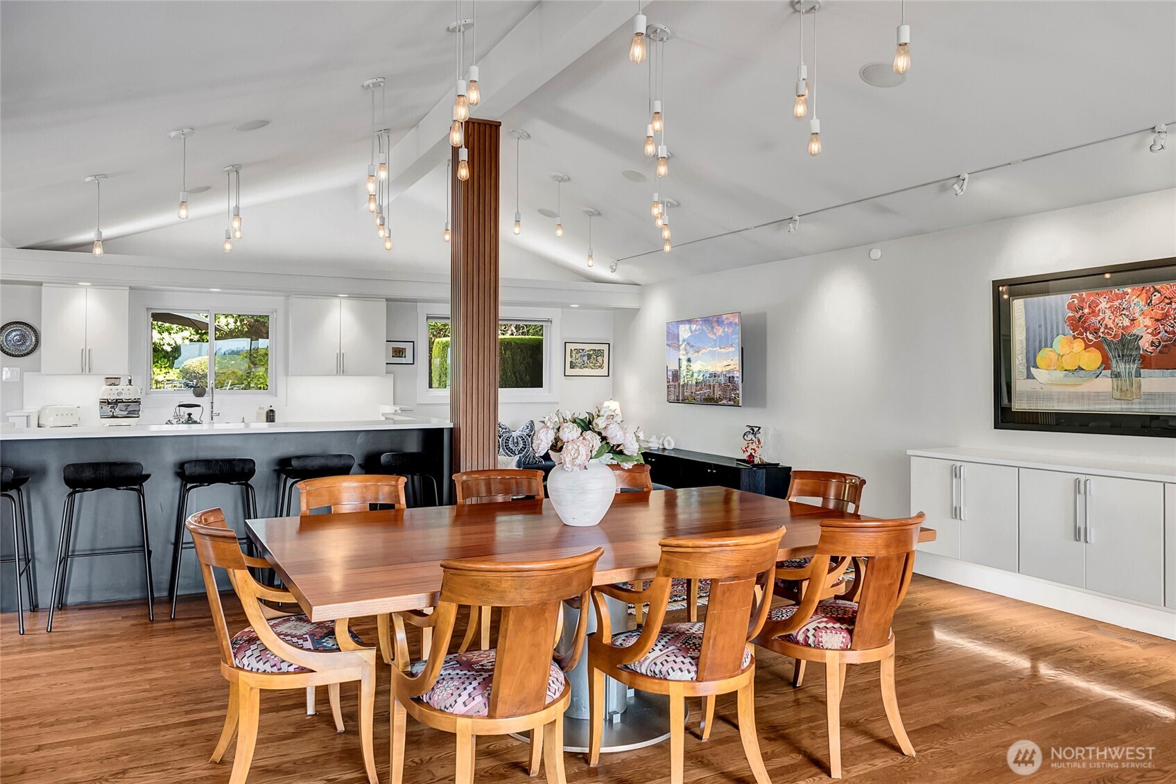 4140 Boulevard Place Property Photo 13