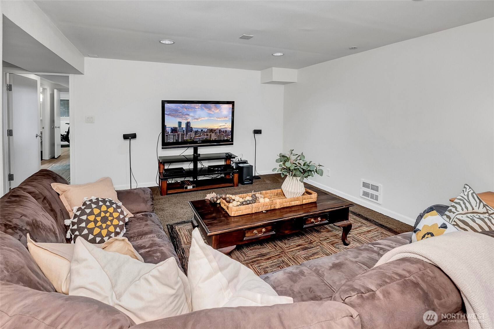 4140 Boulevard Place Property Photo 31