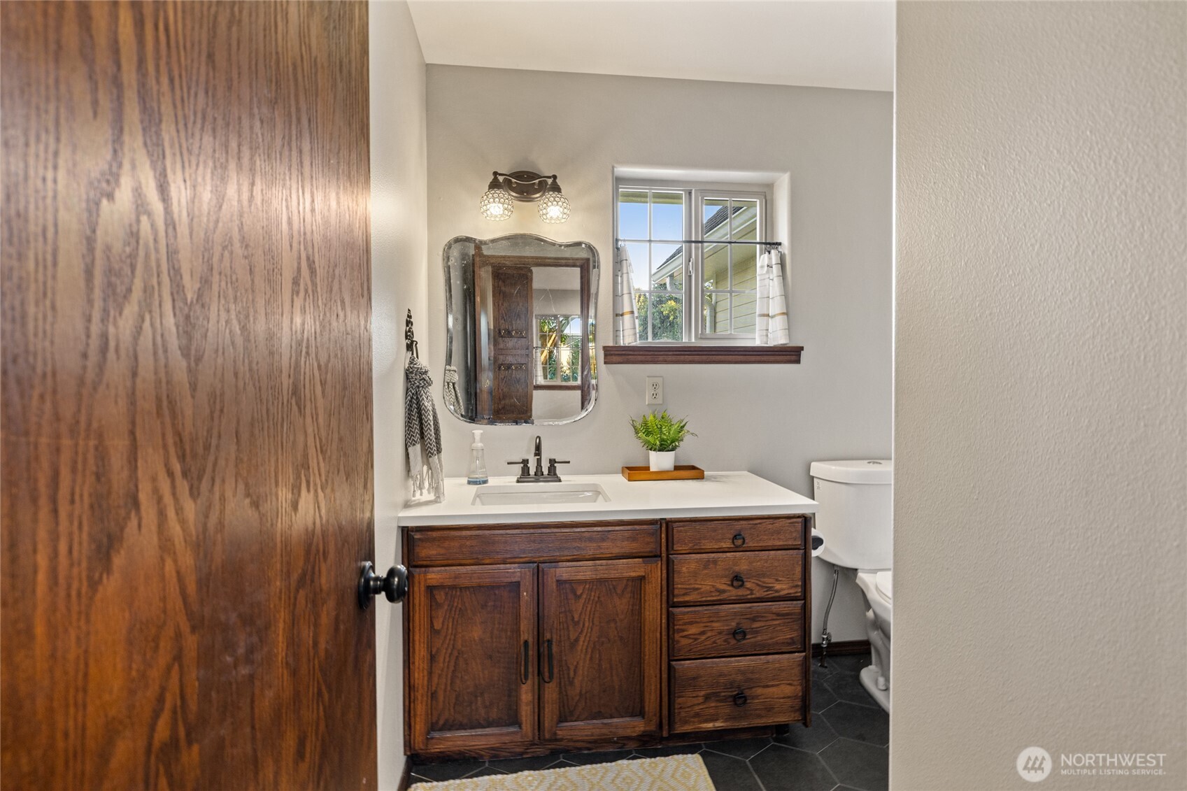 1022 E Capitol Avenue Property Photo 16