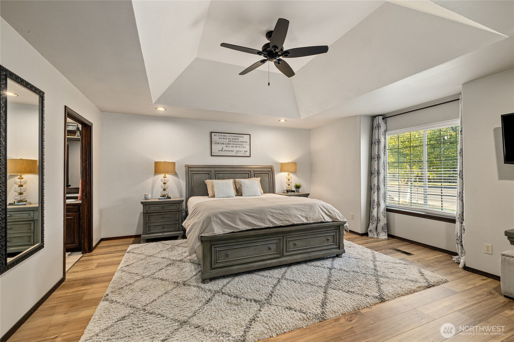 1022 E Capitol Avenue Property Photo 18