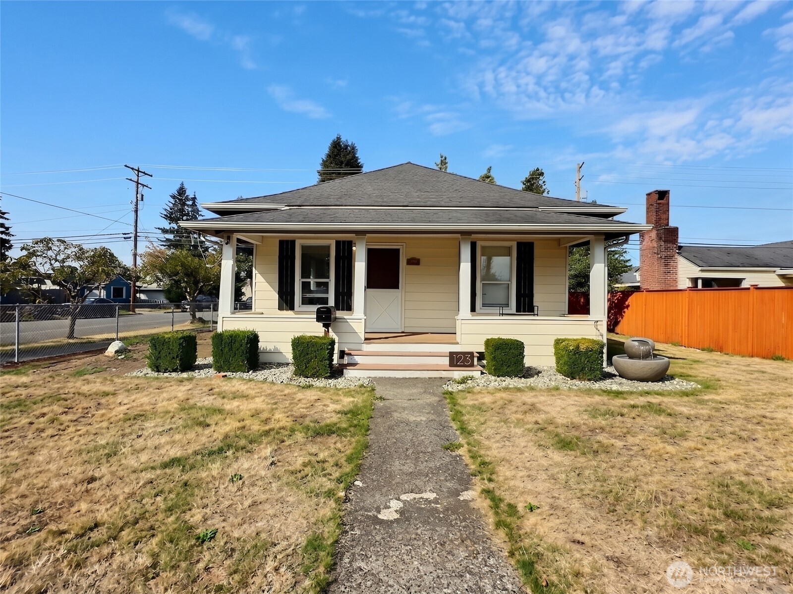 238 S French Avenue Property Photo 1