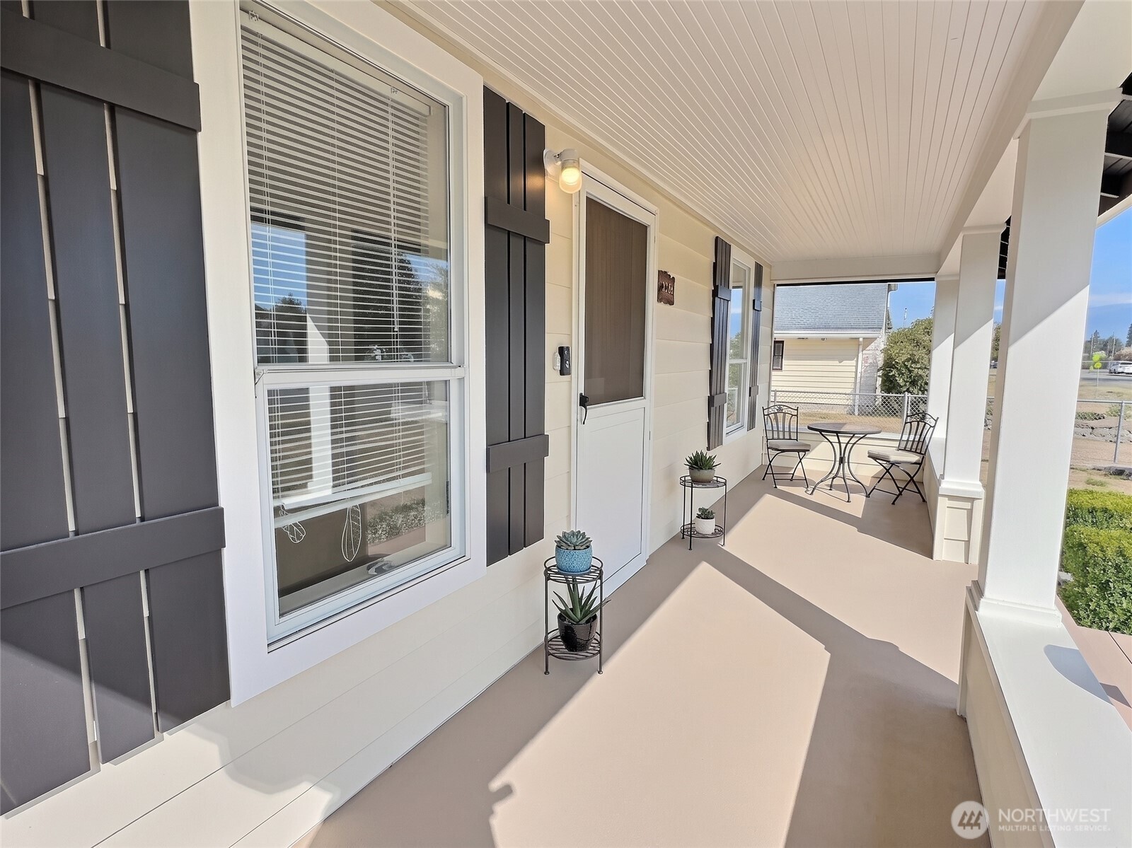 238 S French Avenue Property Photo 4