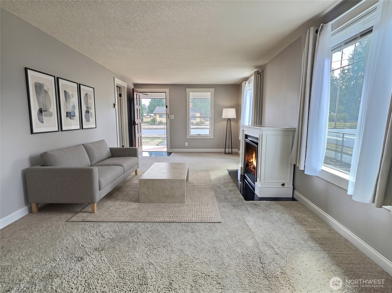238 S French Avenue Property Photo 7