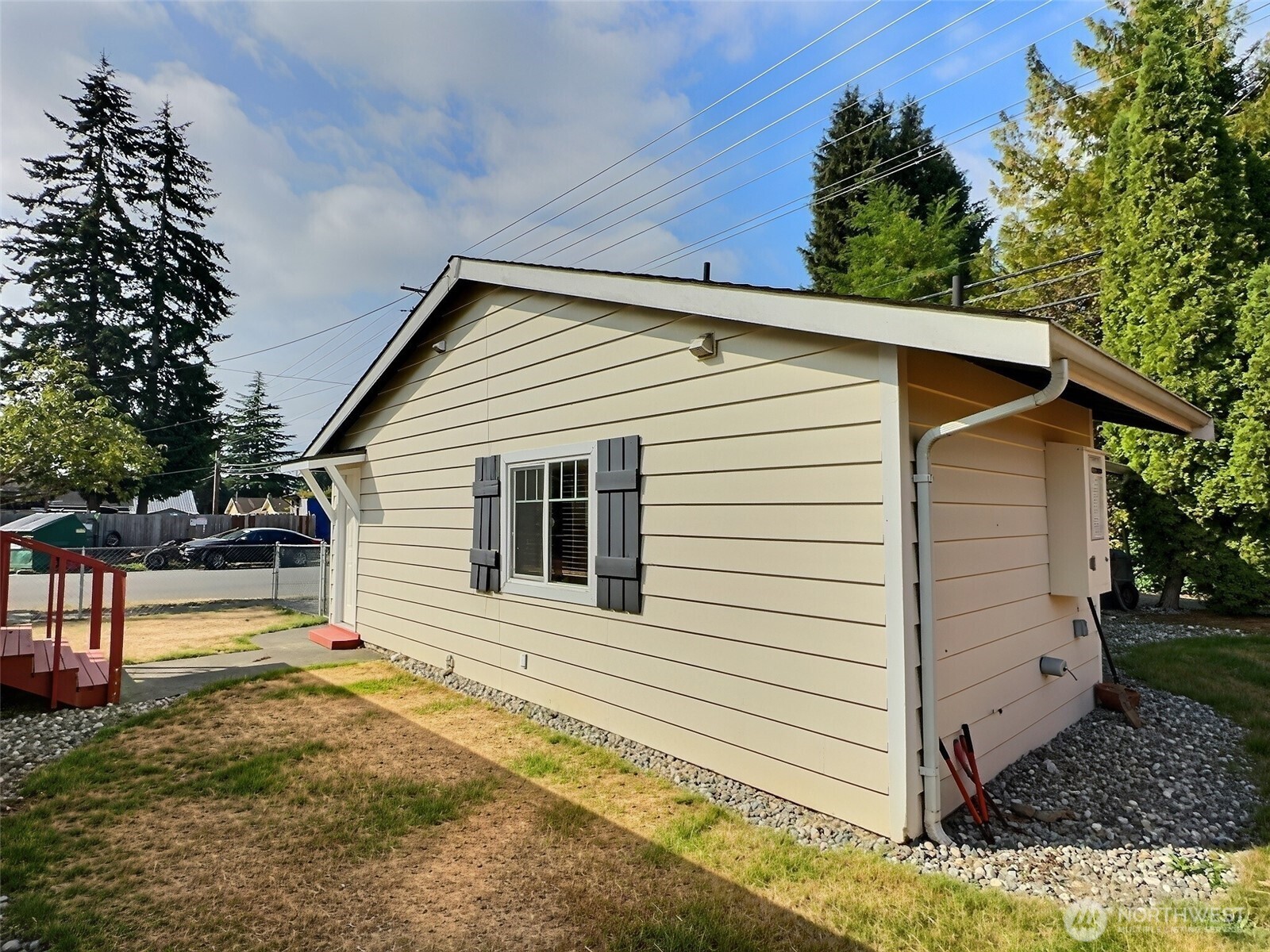 238 S French Avenue Property Photo 16