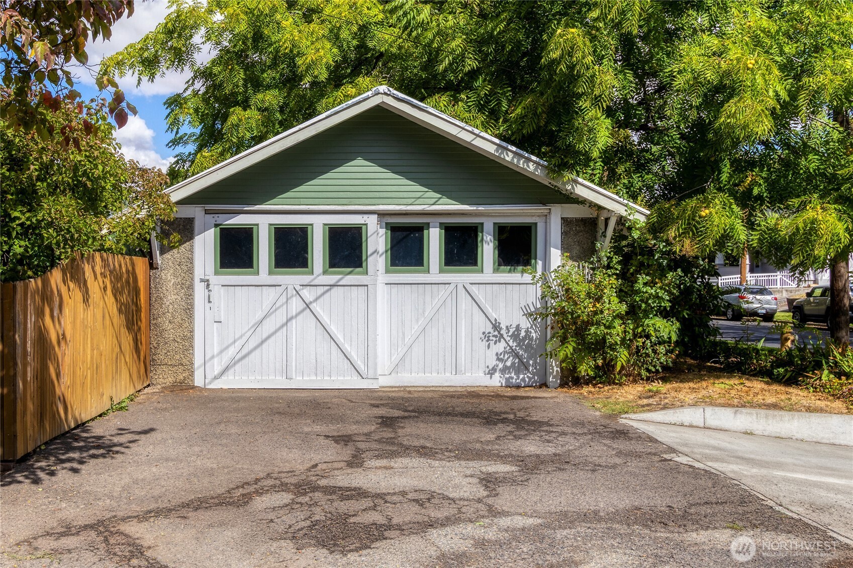 1235 Isaacs Avenue Property Photo 32