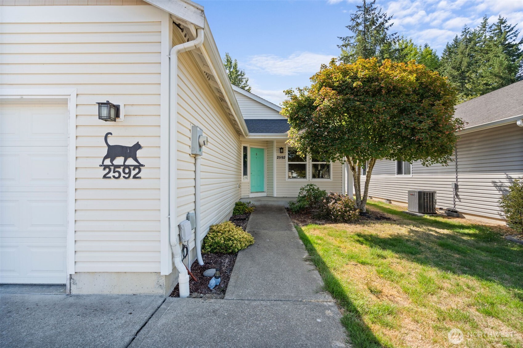 2592 Kristine Court Property Photo 2