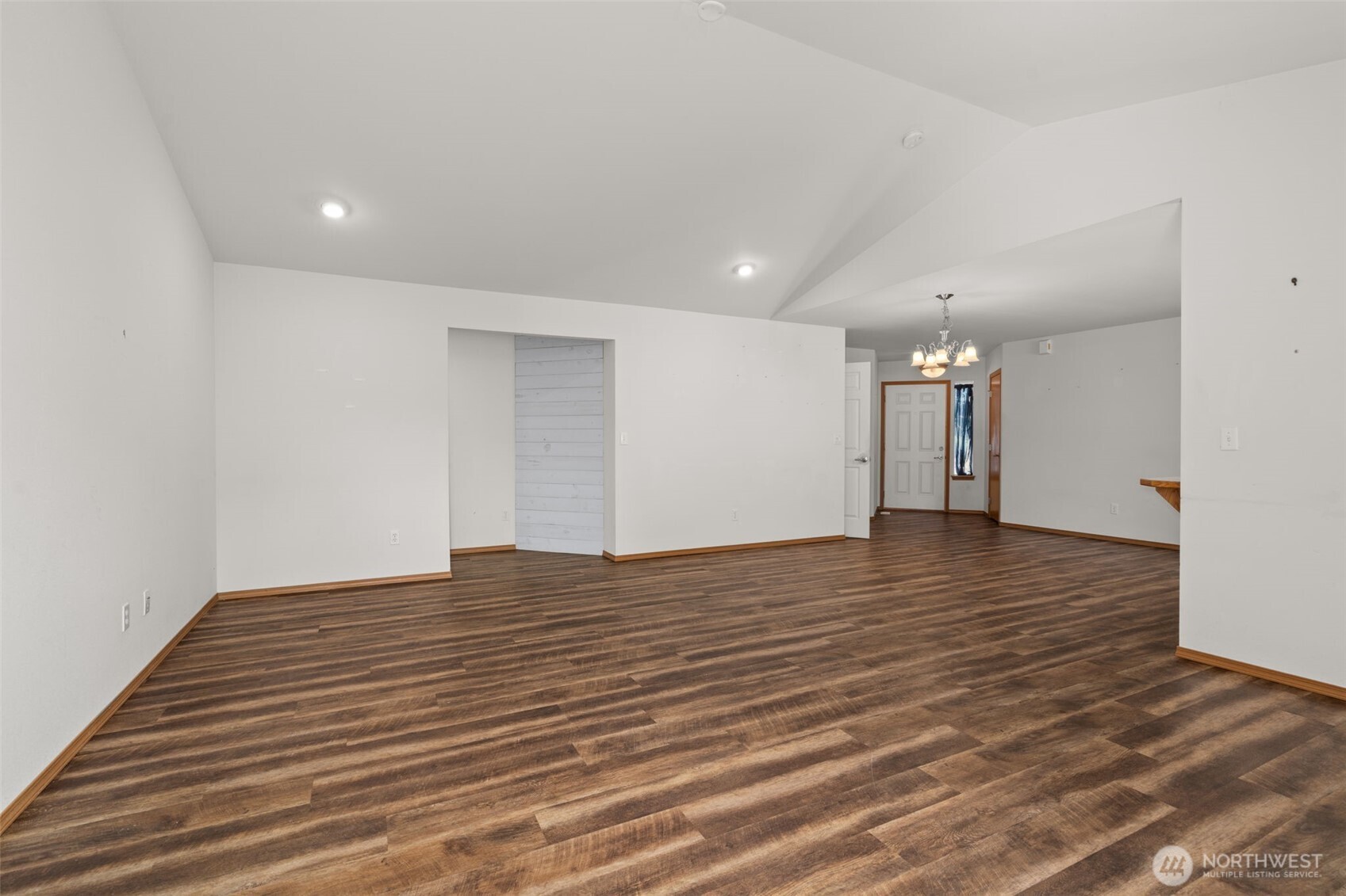 2592 Kristine Court Property Photo 7