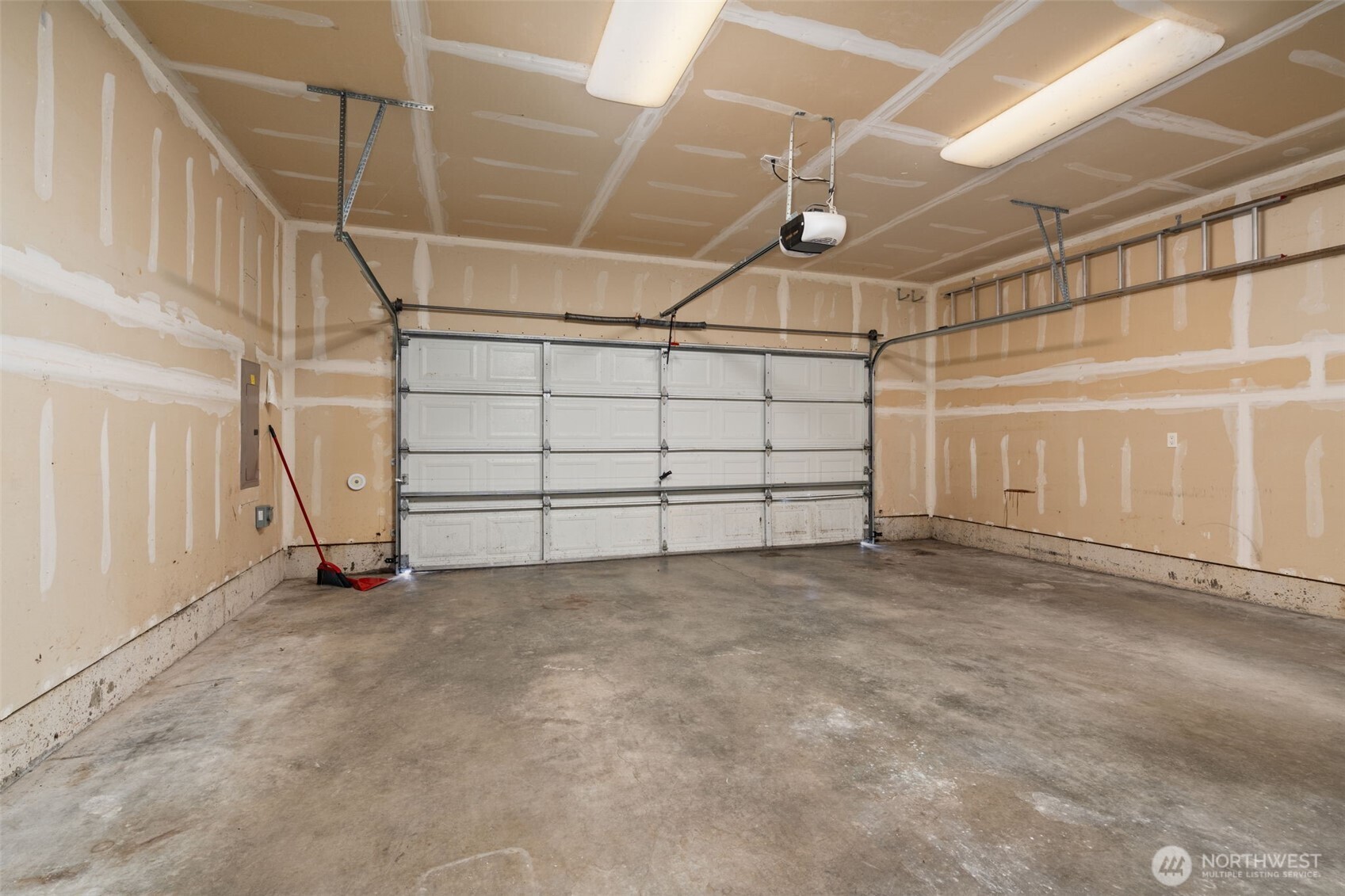 2592 Kristine Court Property Photo 22