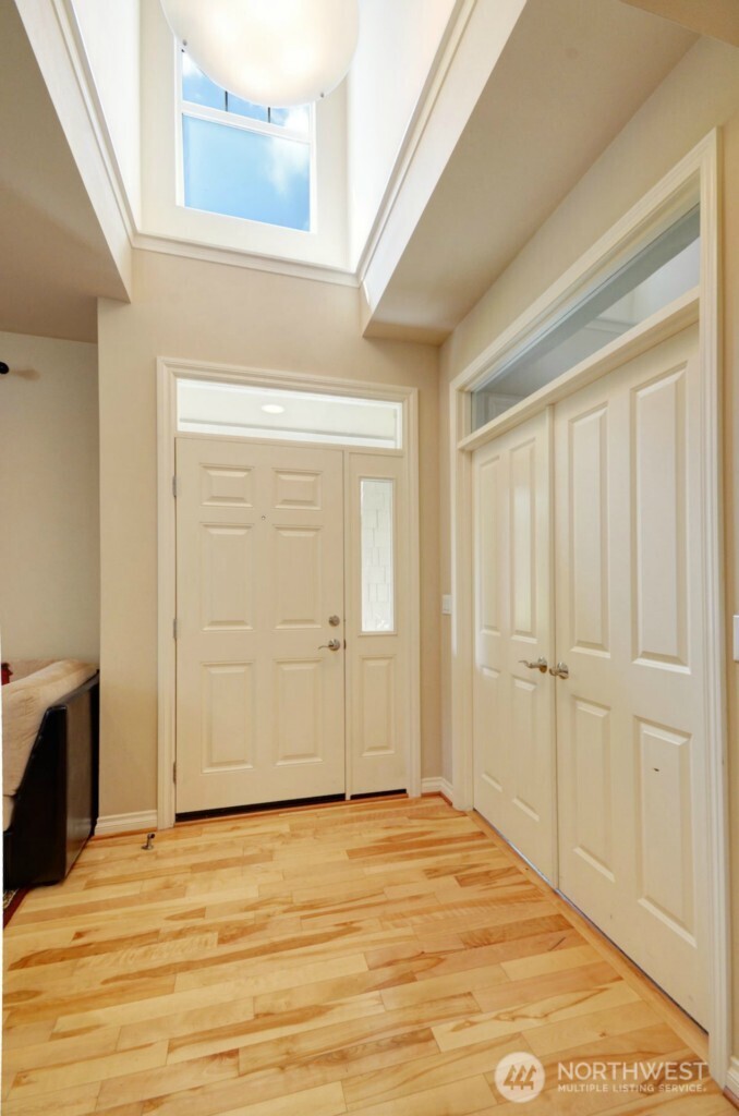 19130 Ne 65th Way Property Photo 10