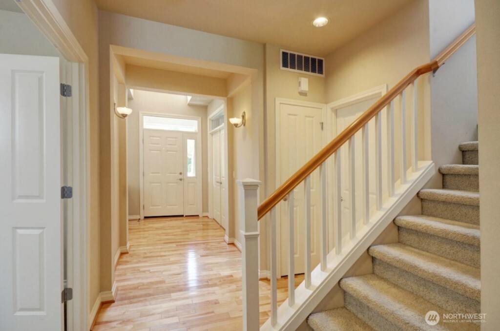 19130 Ne 65th Way Property Photo 11