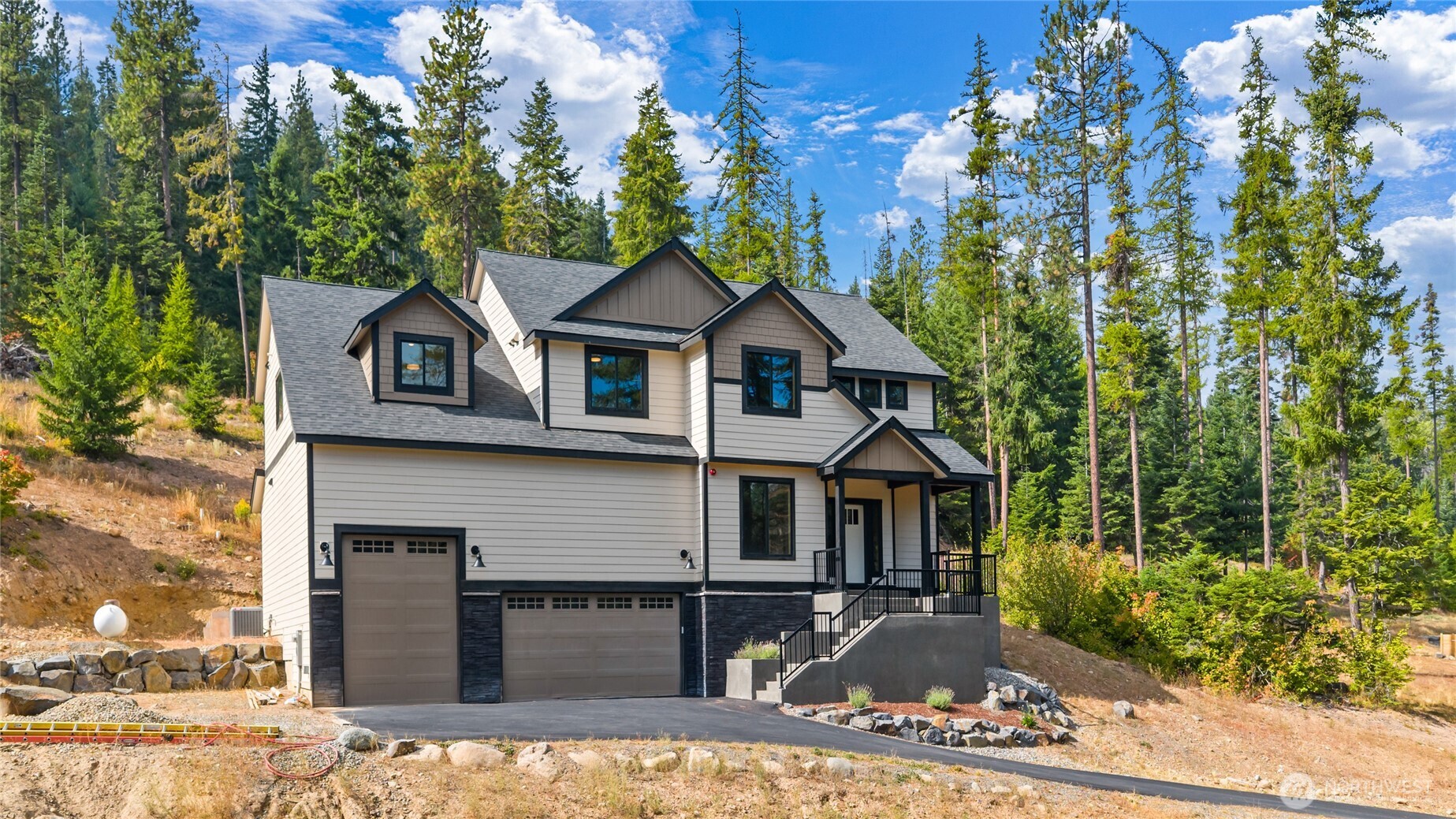 660 Stone Ridge Drive Property Photo 1