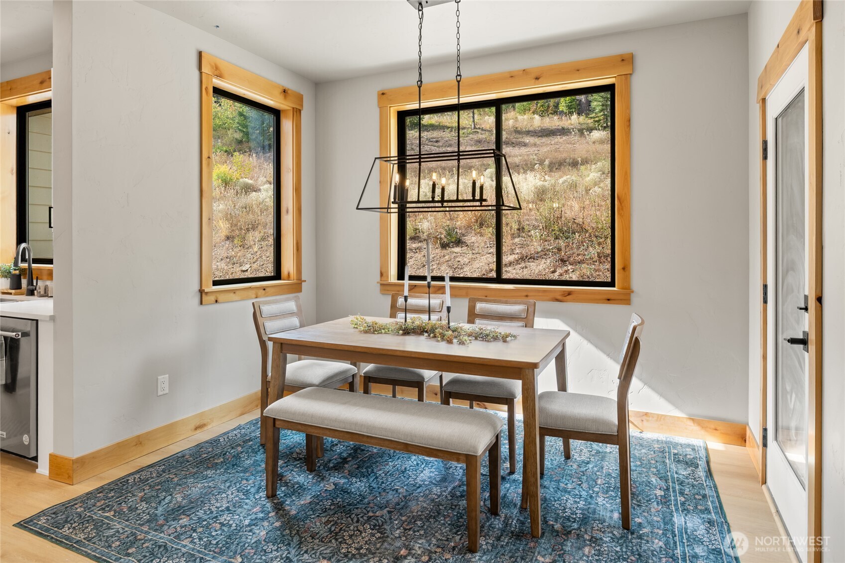 660 Stone Ridge Drive Property Photo 12