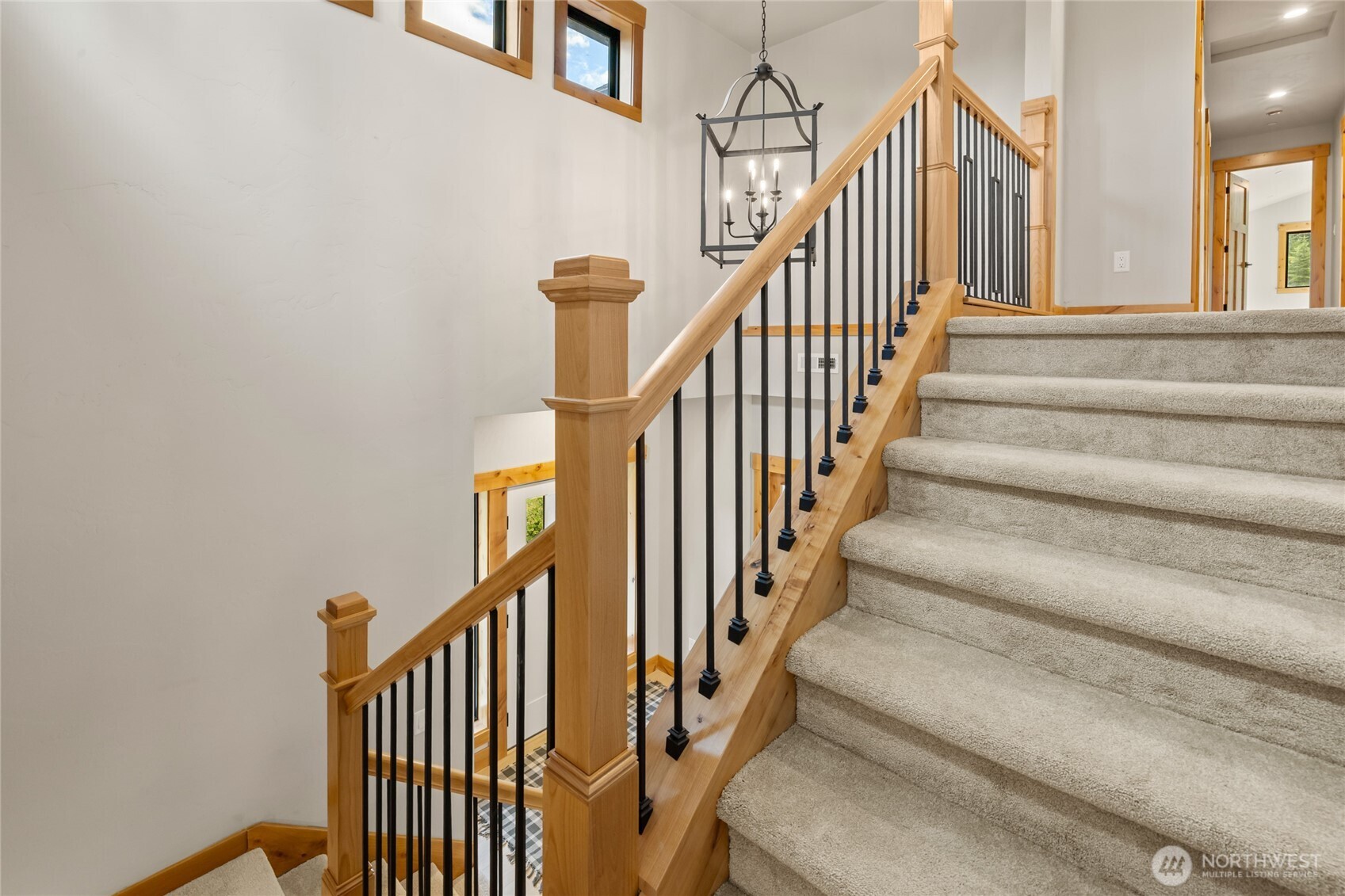 660 Stone Ridge Drive Property Photo 16