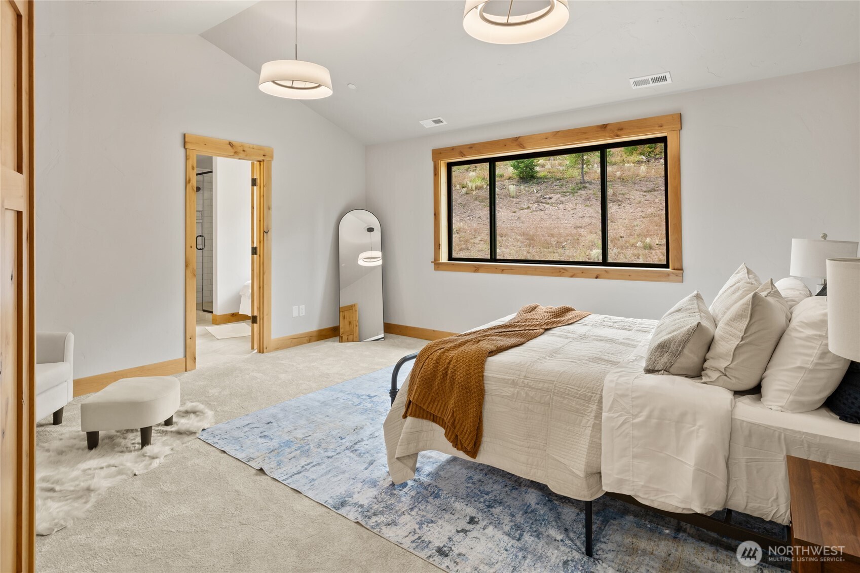 660 Stone Ridge Drive Property Photo 18