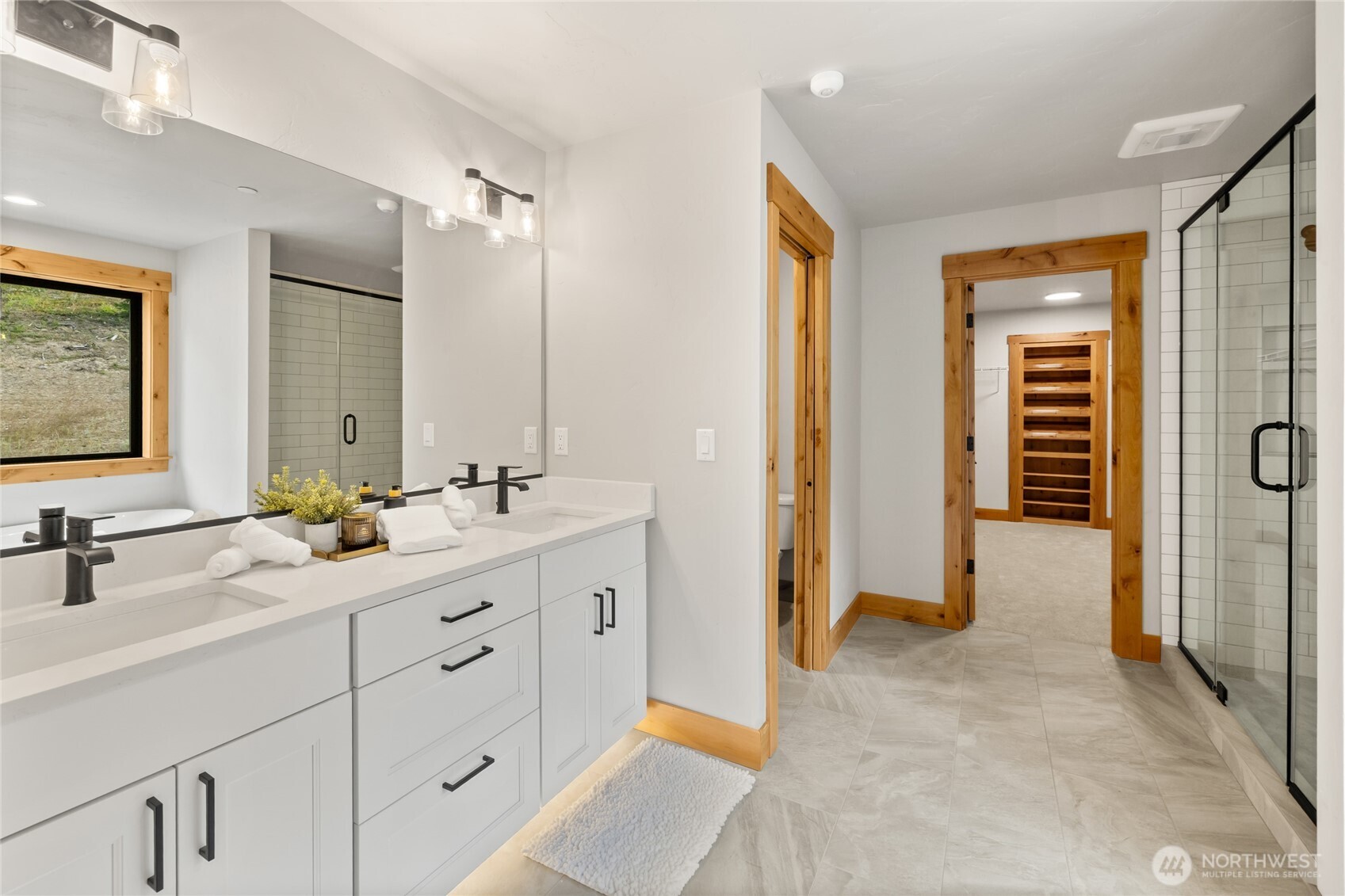 660 Stone Ridge Drive Property Photo 21