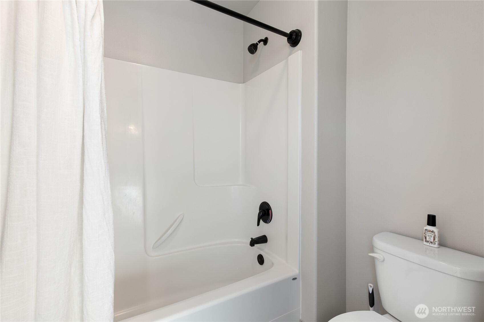 4612 Skylark Street Property Photo 22