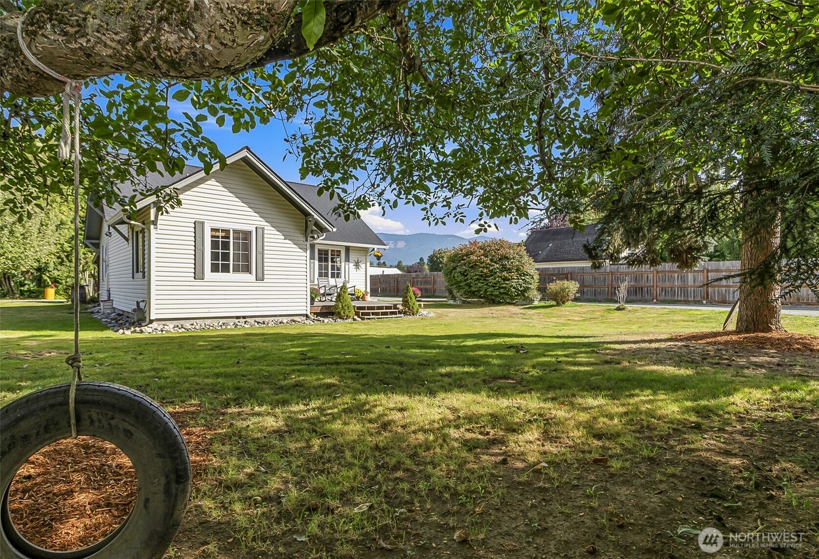 410 Burrows Lane Property Photo 4