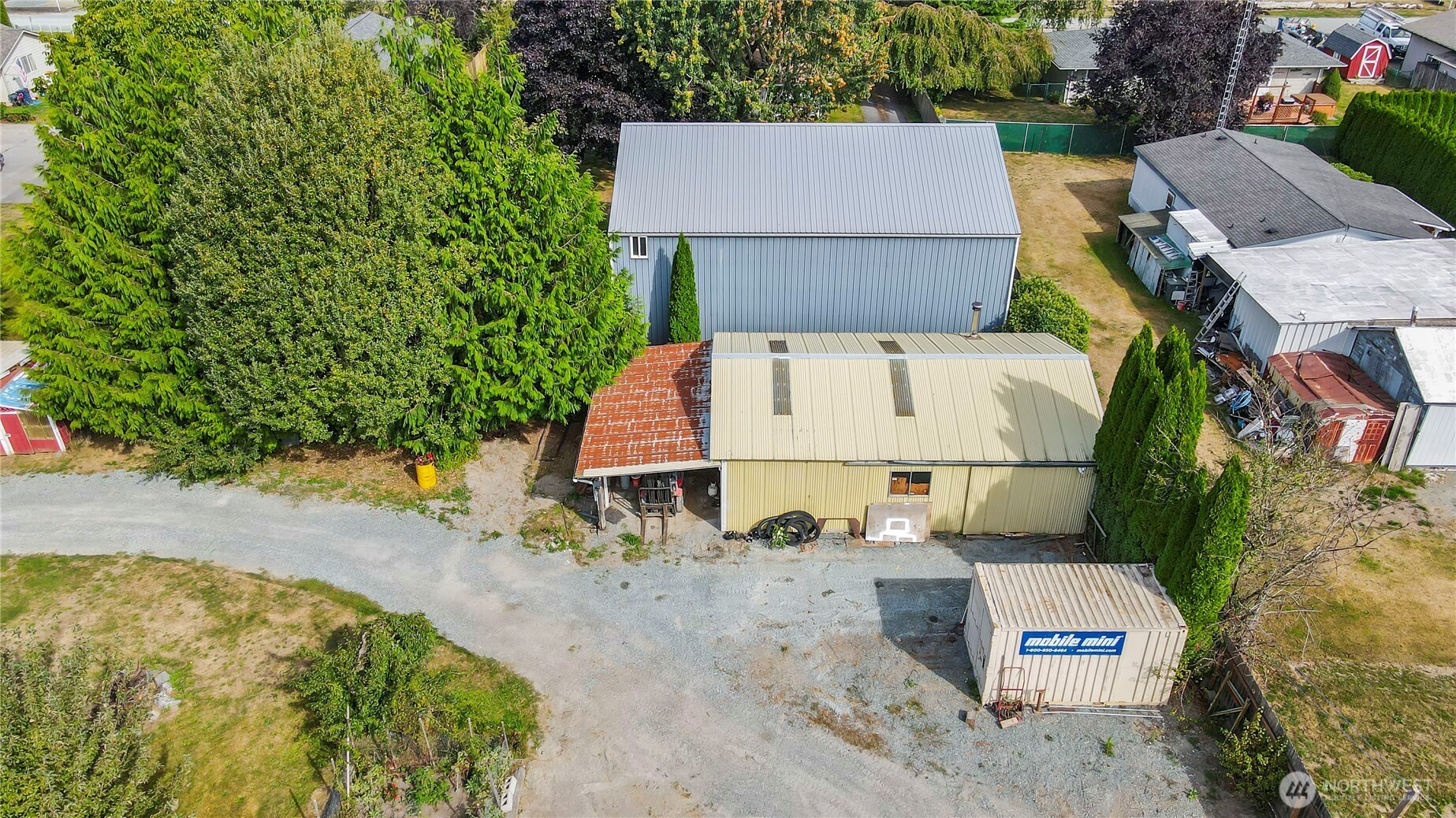 410 Burrows Lane Property Photo 22