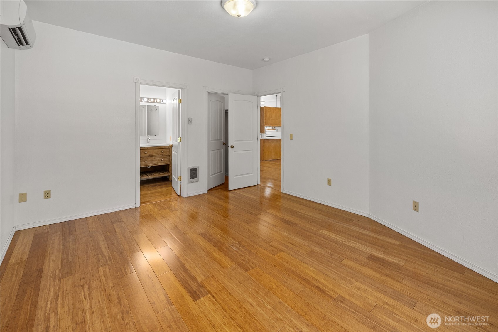 402 S Pearl Street Property Photo 12