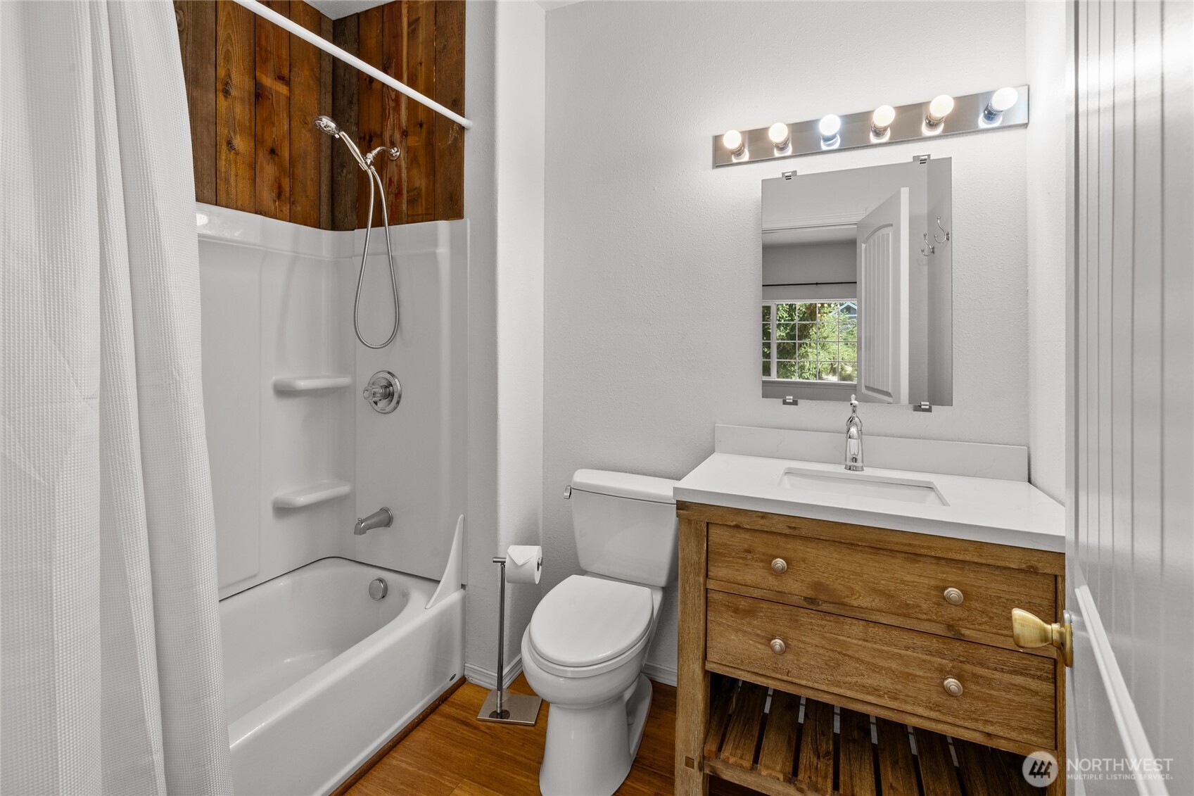 402 S Pearl Street Property Photo 14