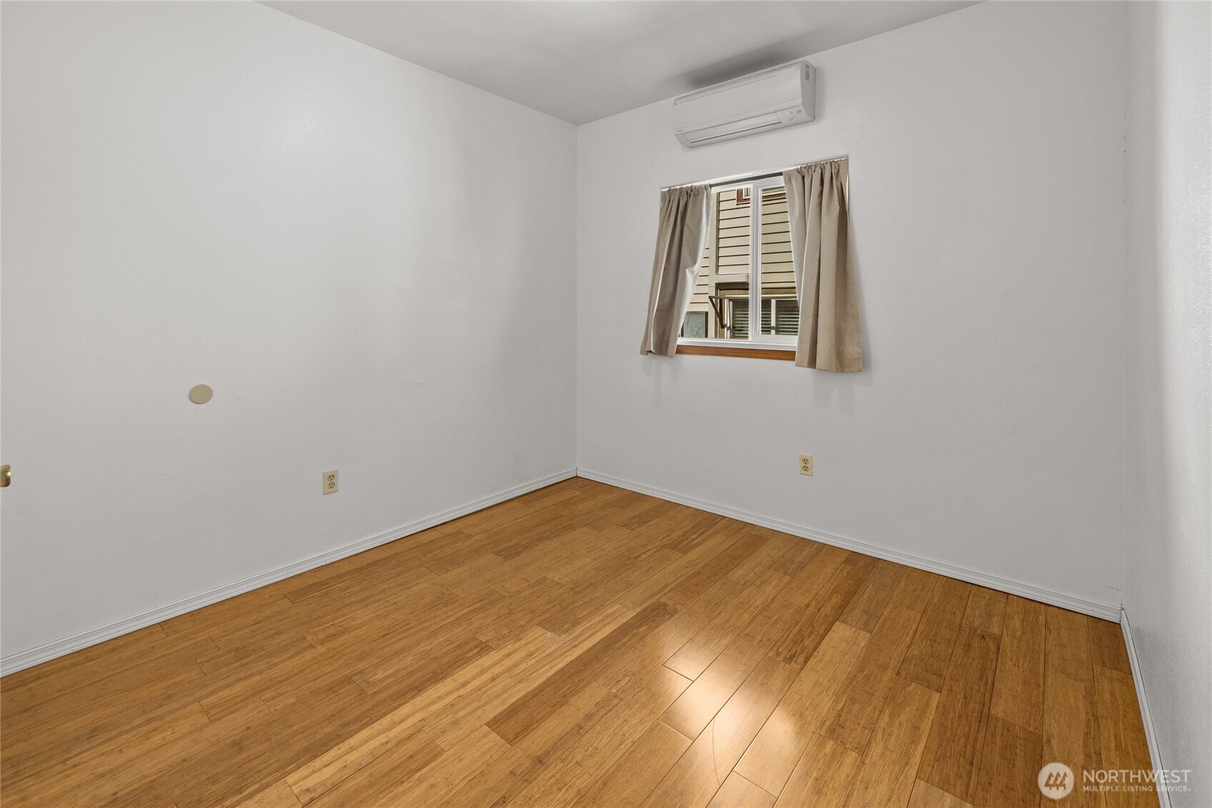 402 S Pearl Street Property Photo 16
